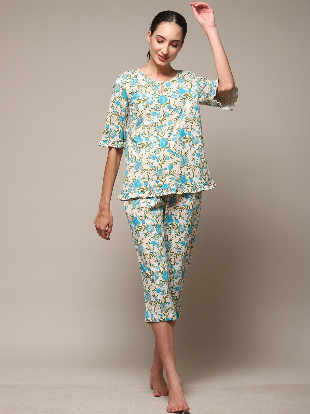 

Biba Women Floral Printed Night suit, Off white