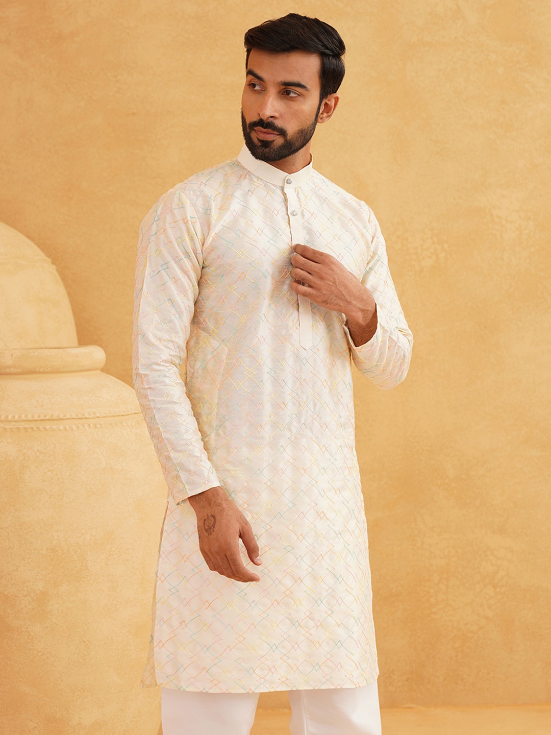 

SOJANYA Embroidered Mandarin Collar Kurta, Cream