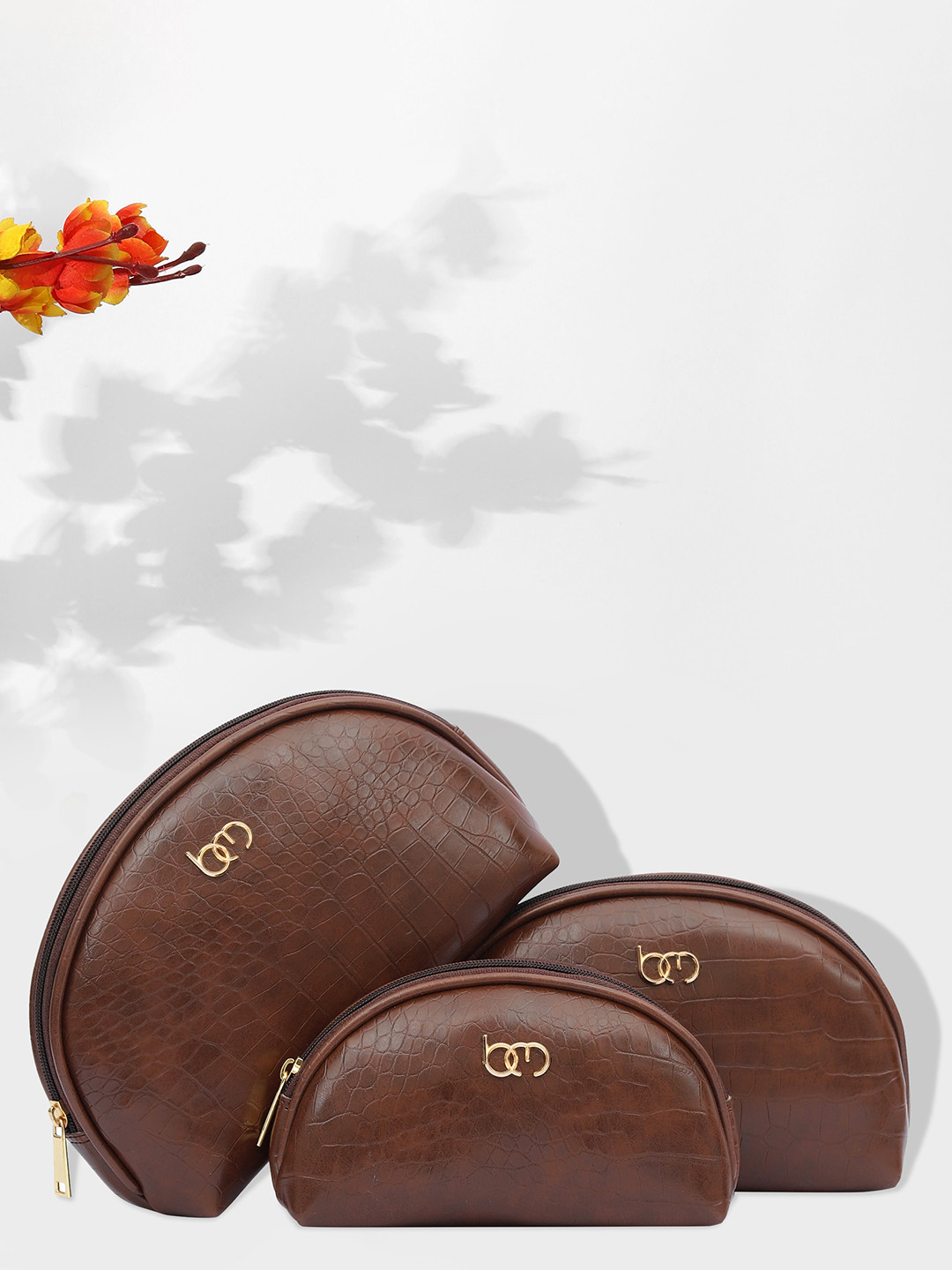 

Bagsy Malone Women Set Of 3 Textured Travel Accessory, Brown