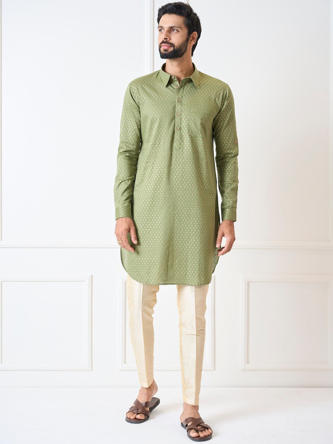 

See Designs Ethnic Motifs Printed Regular Pure Cotton Pathani Kurta with Pyjamas, Olive