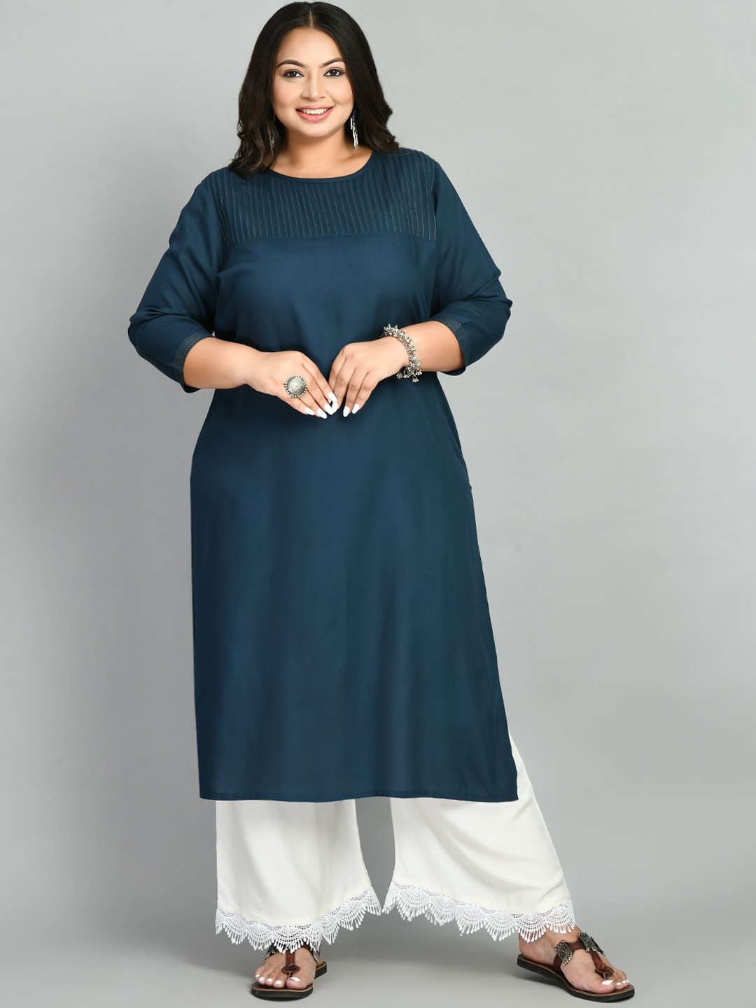 PrettyPlus by Desinoor.com Yoke Design Keyhole Neck Straight Kurta, Teal