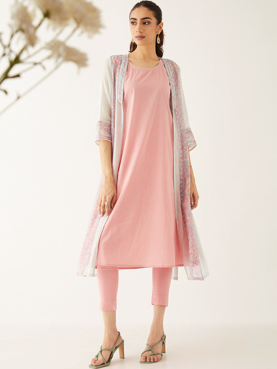 

Taneira Ethnic Motifs Printed Regular Kurta With Trousers With Long Jacket, Peach