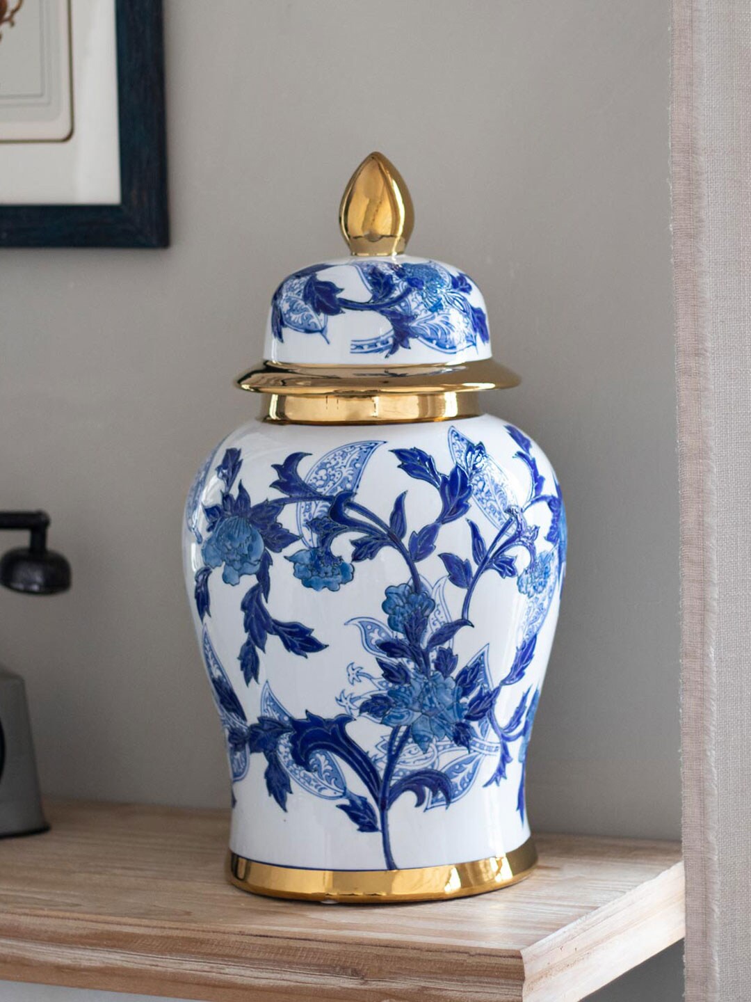 

THEDECORKART Blue & White Printed Hamptons Embossed Temple Jar - Large