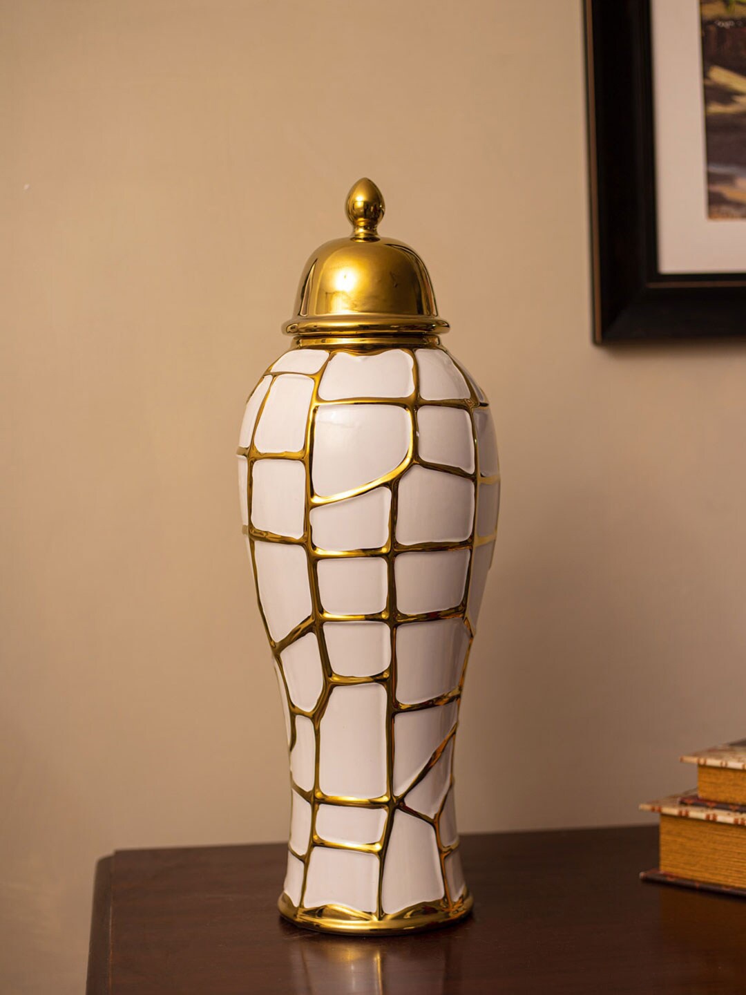 

THEDECORKART White Textured 'Golden Jigsaw' Decorative Lidded Jar