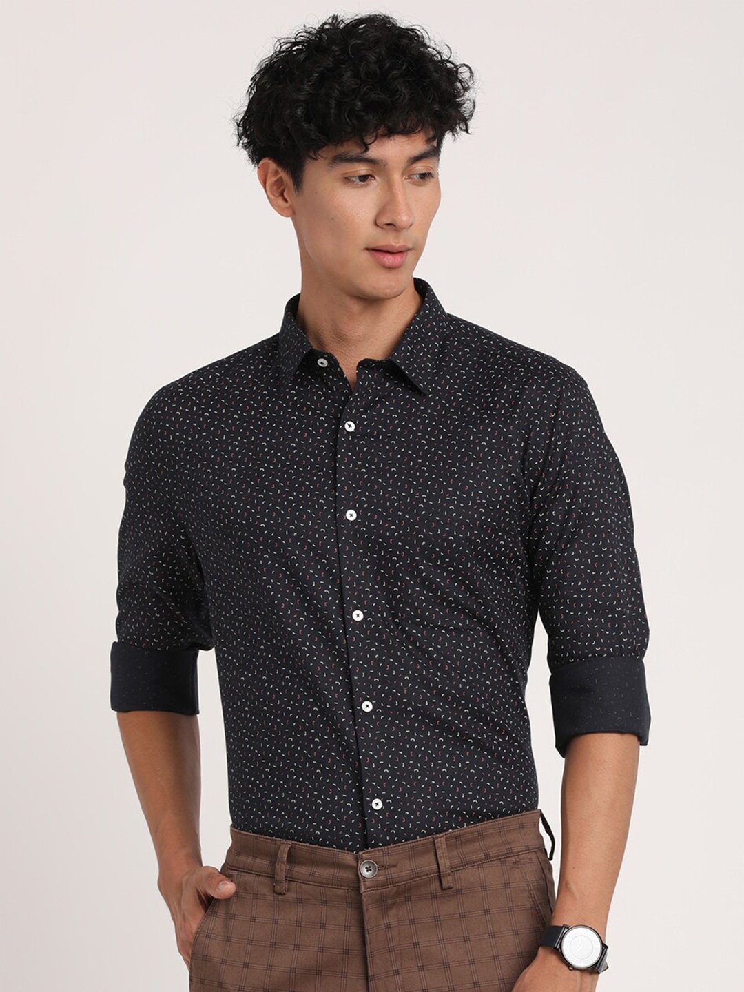 

Turtle Micro Ditsy Printed Modern Slim Fit Pure Cotton Formal Shirt, Black