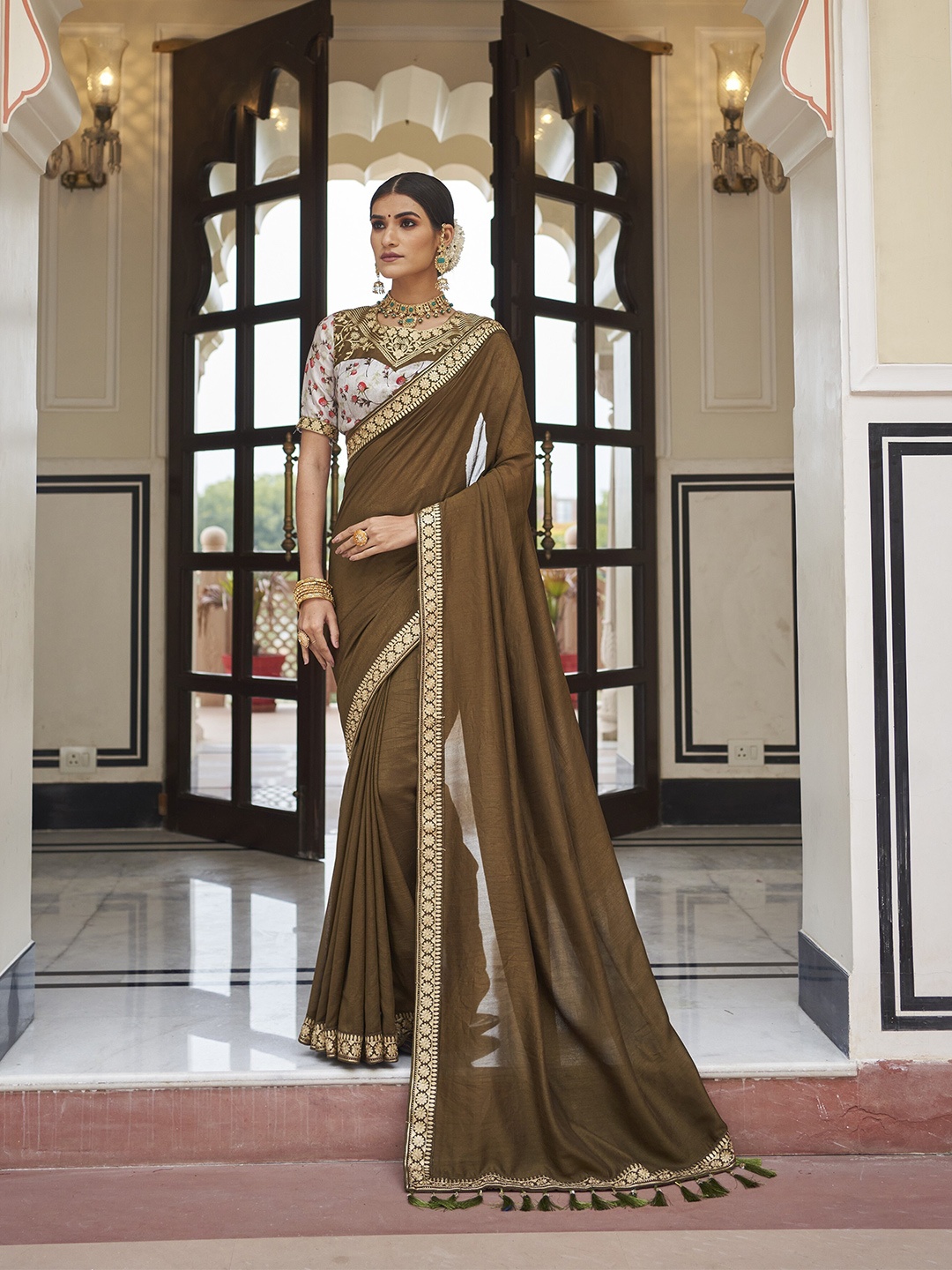 

all about you Brown & Gold-Toned Silk Blend Saree
