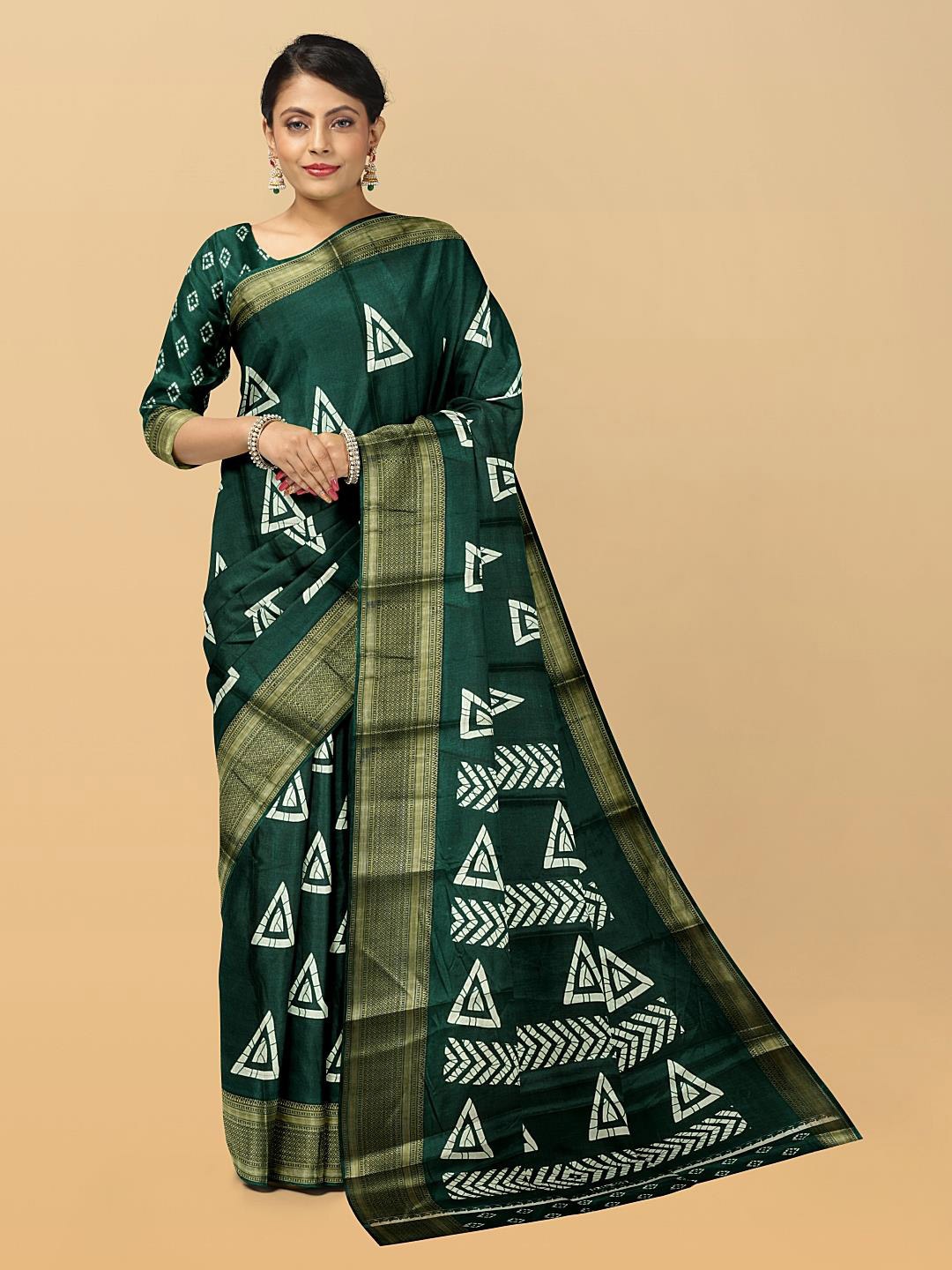

Kalamandir Geometric Printed Zari Saree, Green