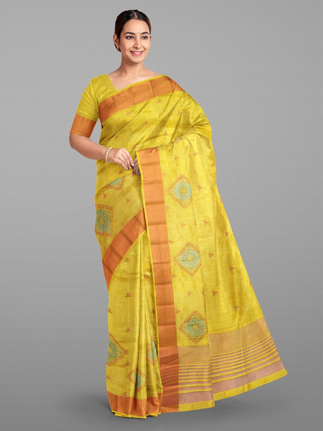 

Kalamandir Ethnic Motifs Printed Zari Silk Blend Saree, Olive