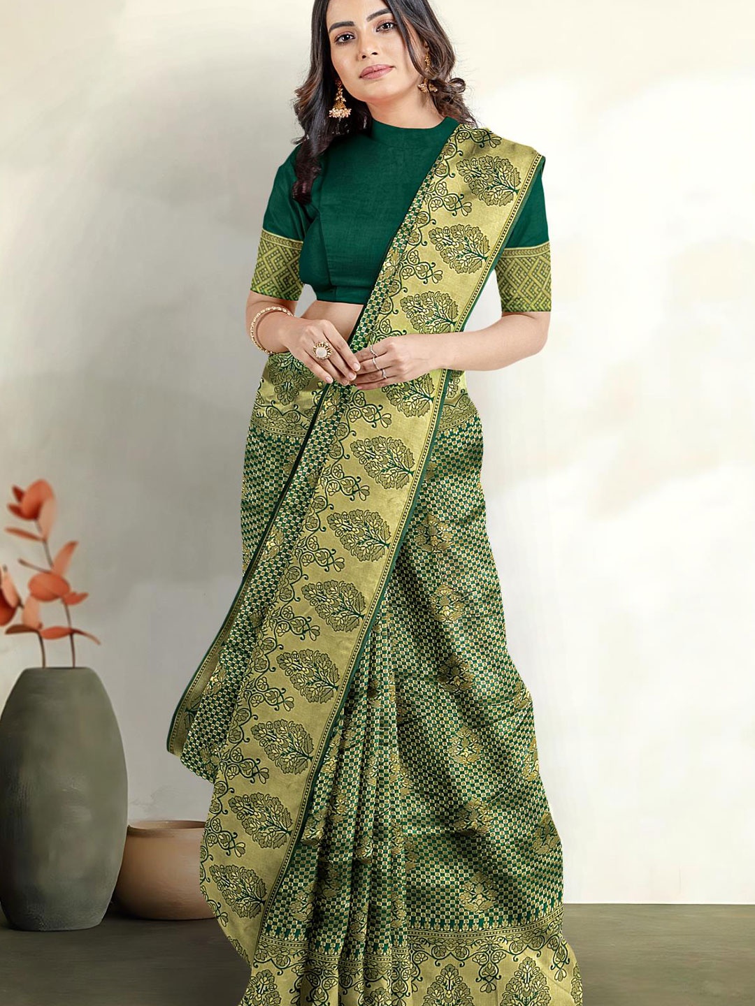 

Kalamandir Ethnic Motif Woven Design Zari Saree, Green