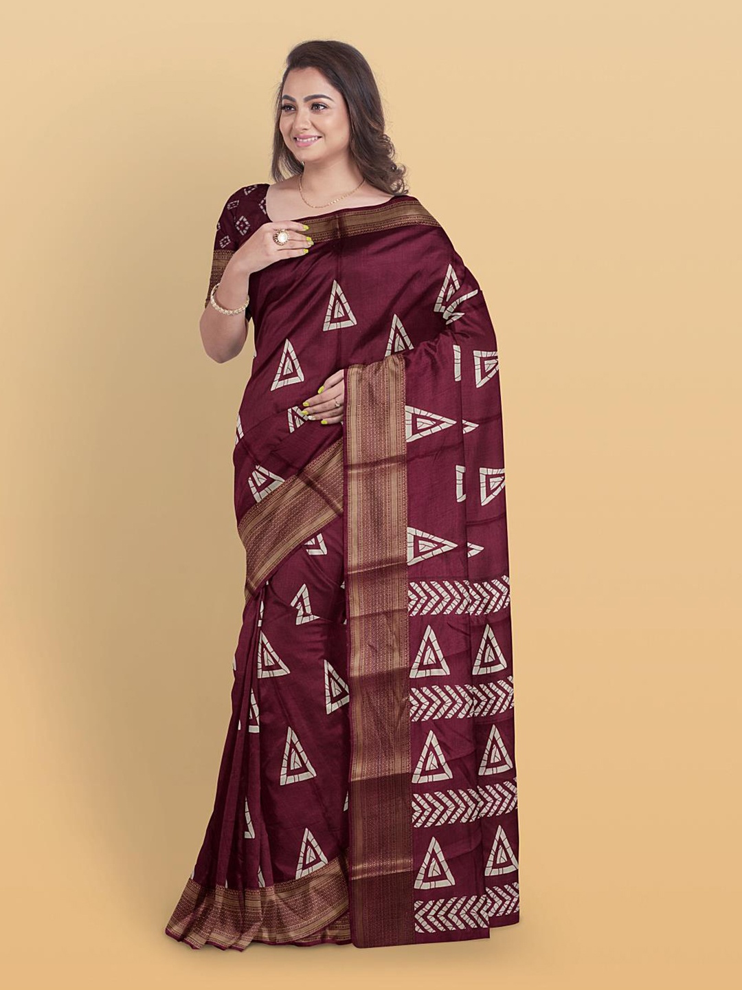 

Kalamandir Geometric Printed Zari Silk Blend Saree, Maroon