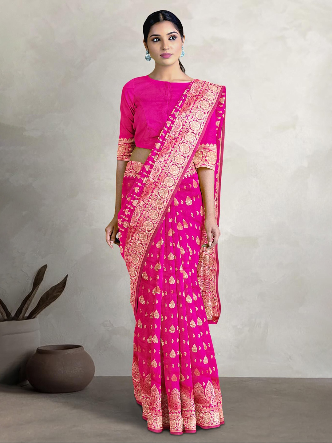 

Kalamandir Ethnic Motifs Woven Design Zari Saree, Pink