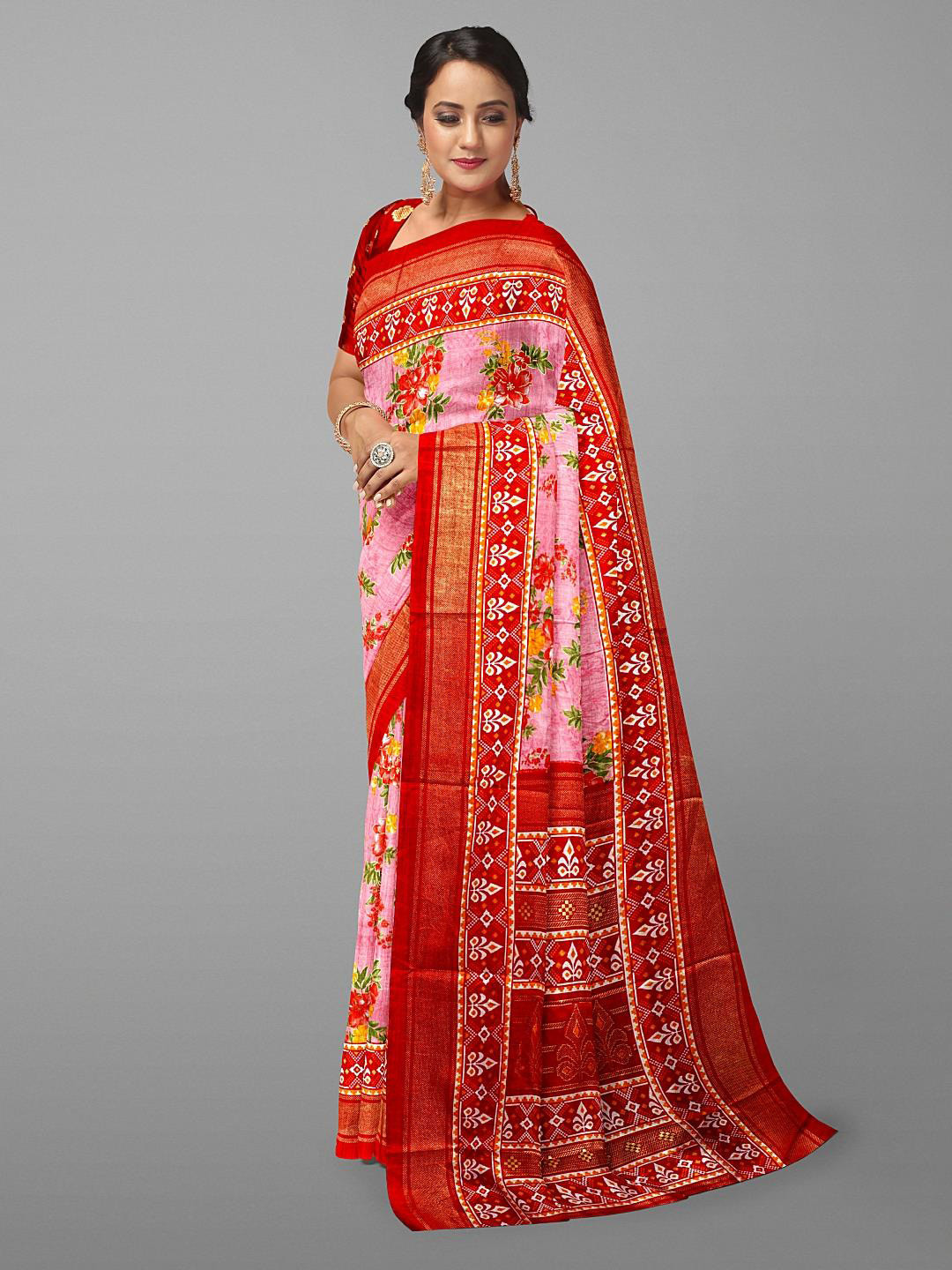 

Kalamandir Floral Printed Zari Silk Blend Saree, Peach