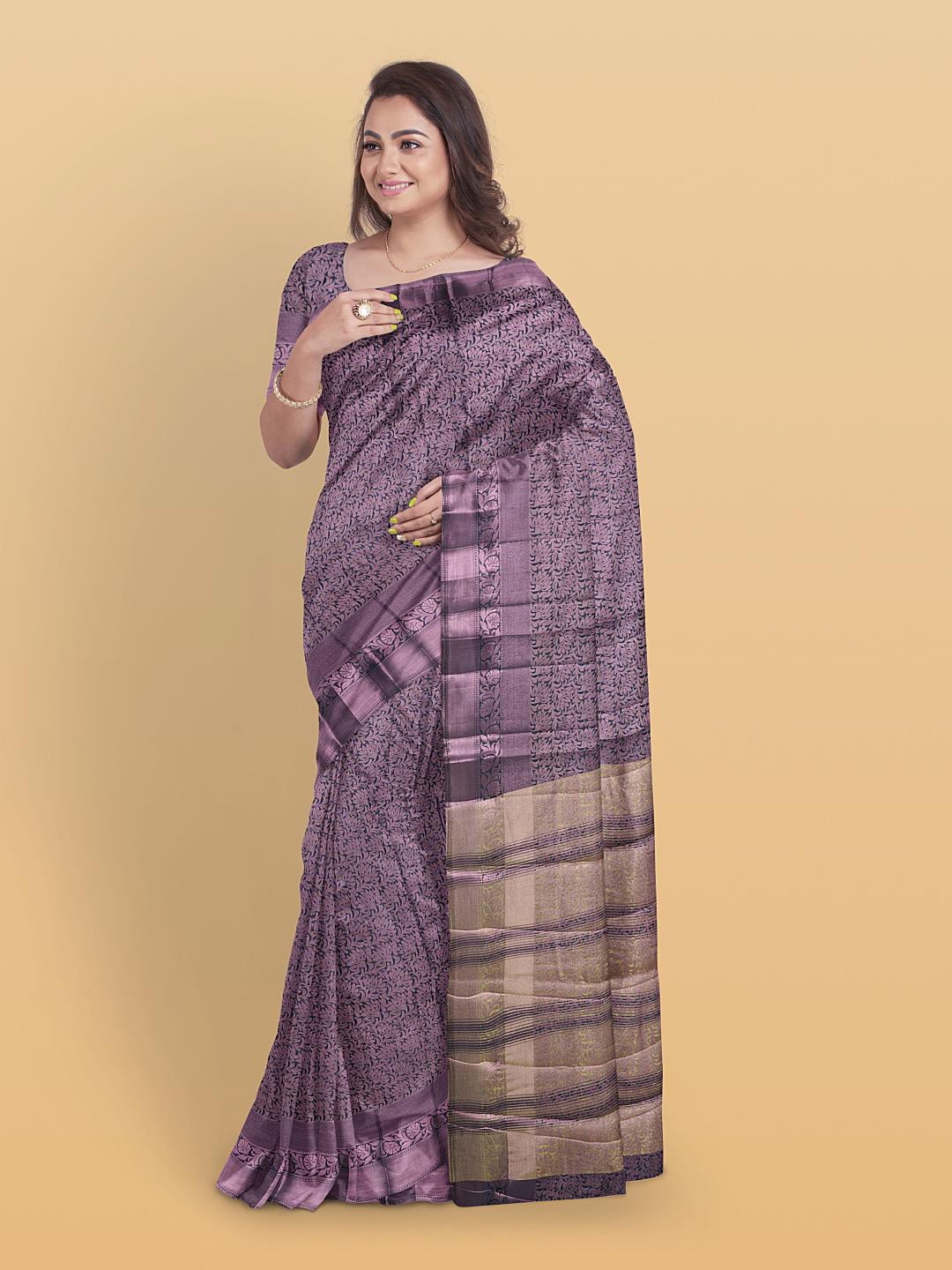 

Kalamandir Floral Printed Zari Saree, Green