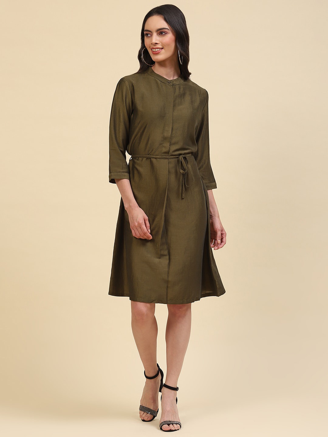 

Monte Carlo Solid Band Collar Shirt Dress, Olive