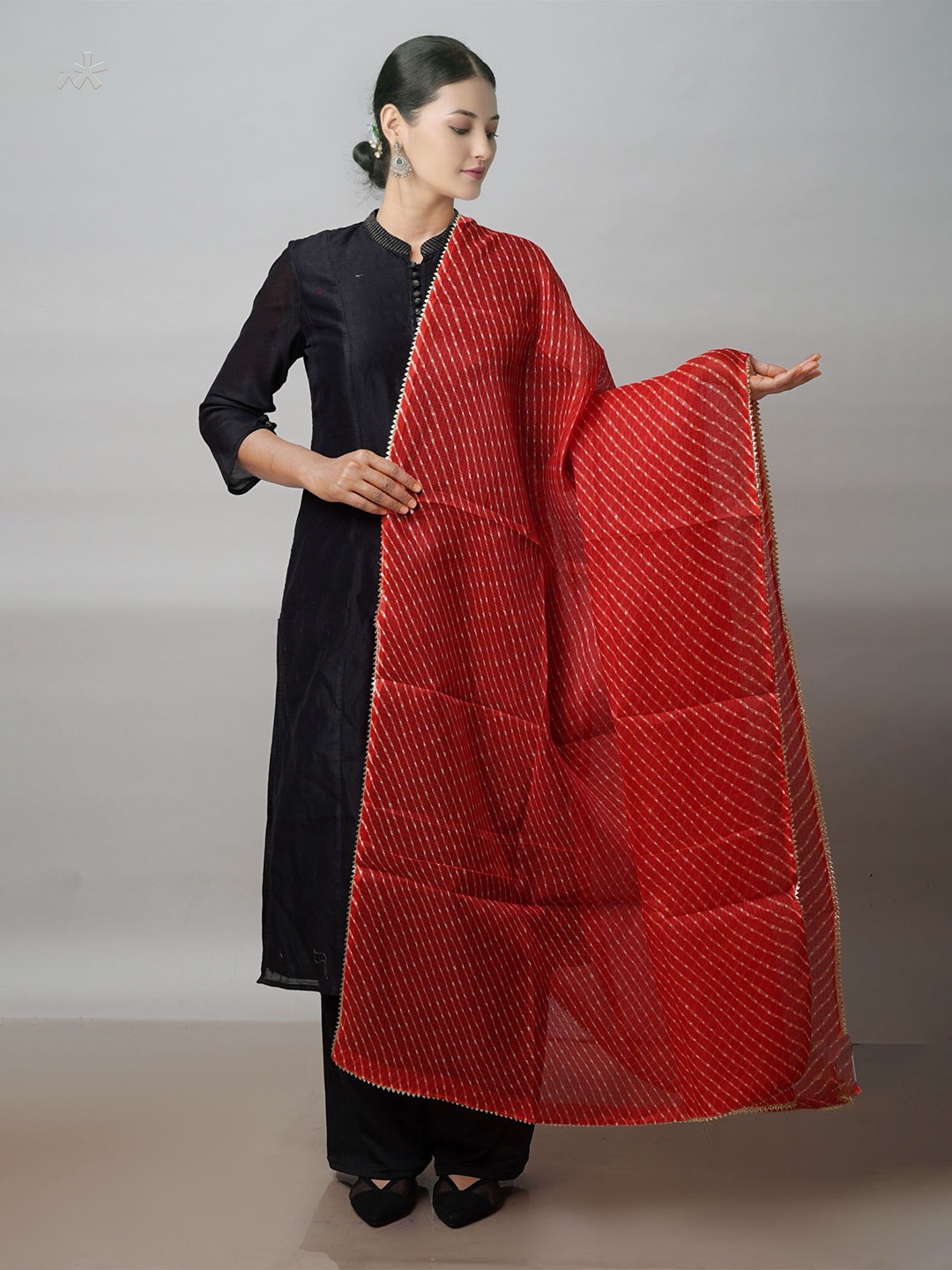 

Unnati Silks Red & Gold-Toned Ethnic Motifs Printed Bandhani Dupatta