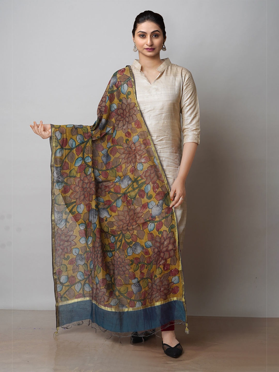 

Unnati Silks Ethnic Motifs Printed Kalamkari Dupatta, Green