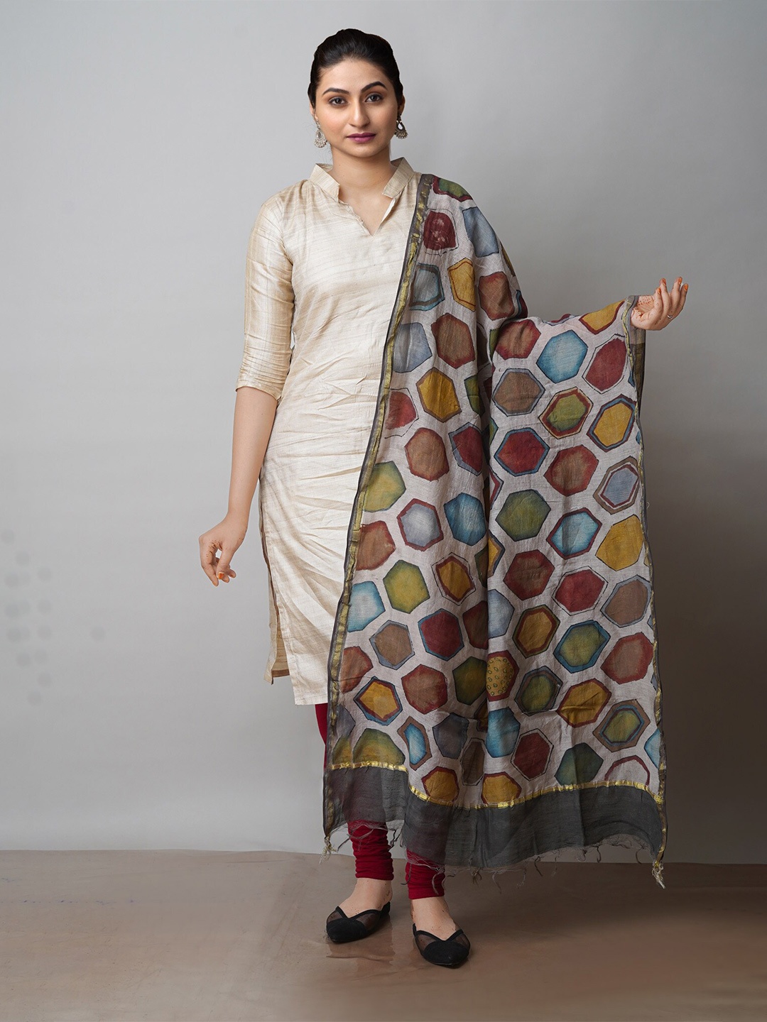 

Unnati Silks Ethnic Motifs Zari Printed Kalamkari Dupatta, Grey