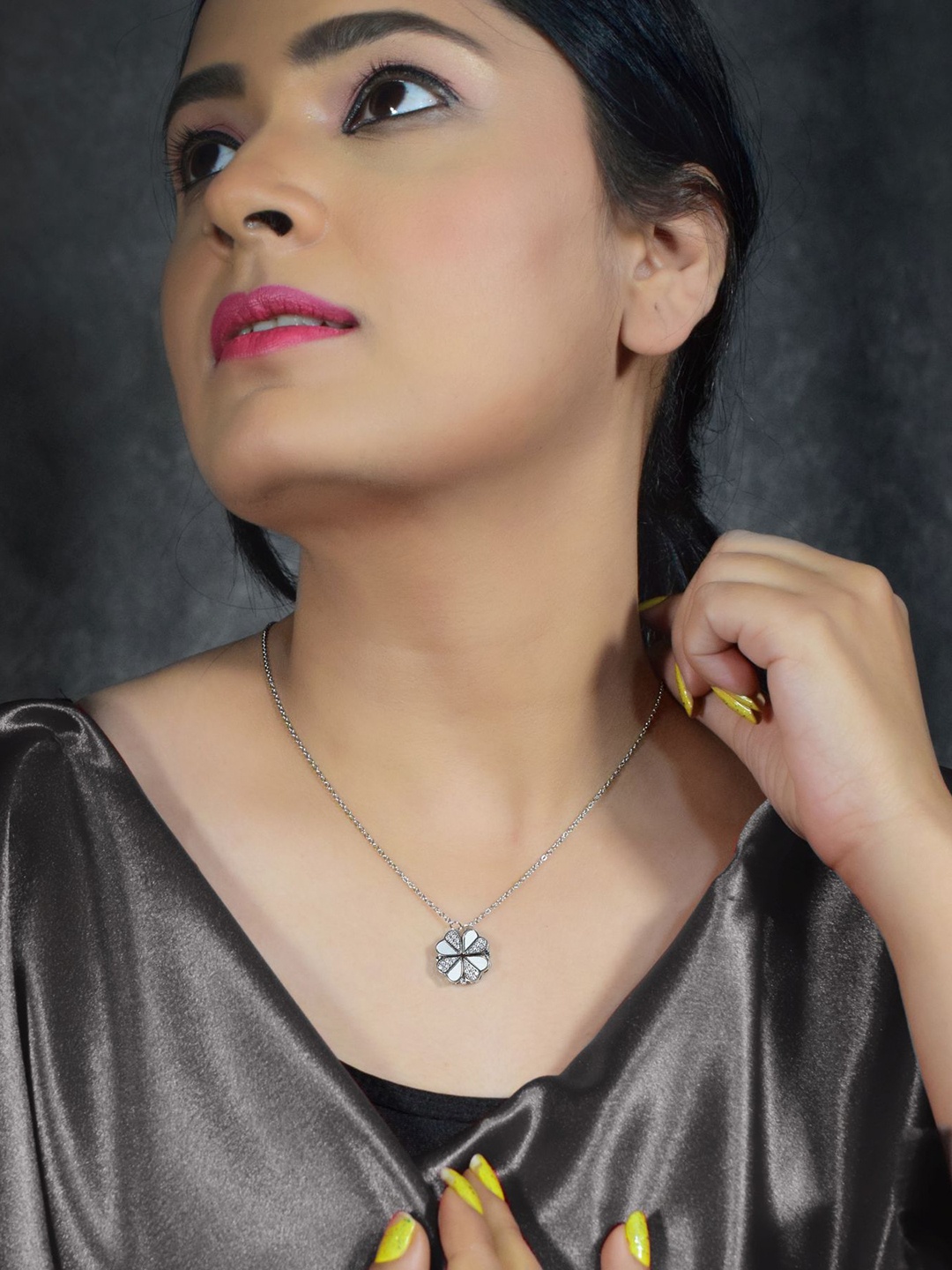 

GRIIHAM Silver-Plated American Diamond Studded Flower Design Necklace