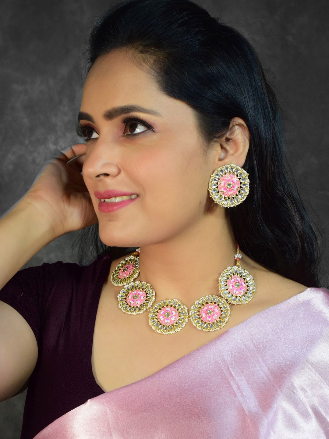 

GRIIHAM Gold-Plated Kundan-Studded & Beaded Jewellery Set