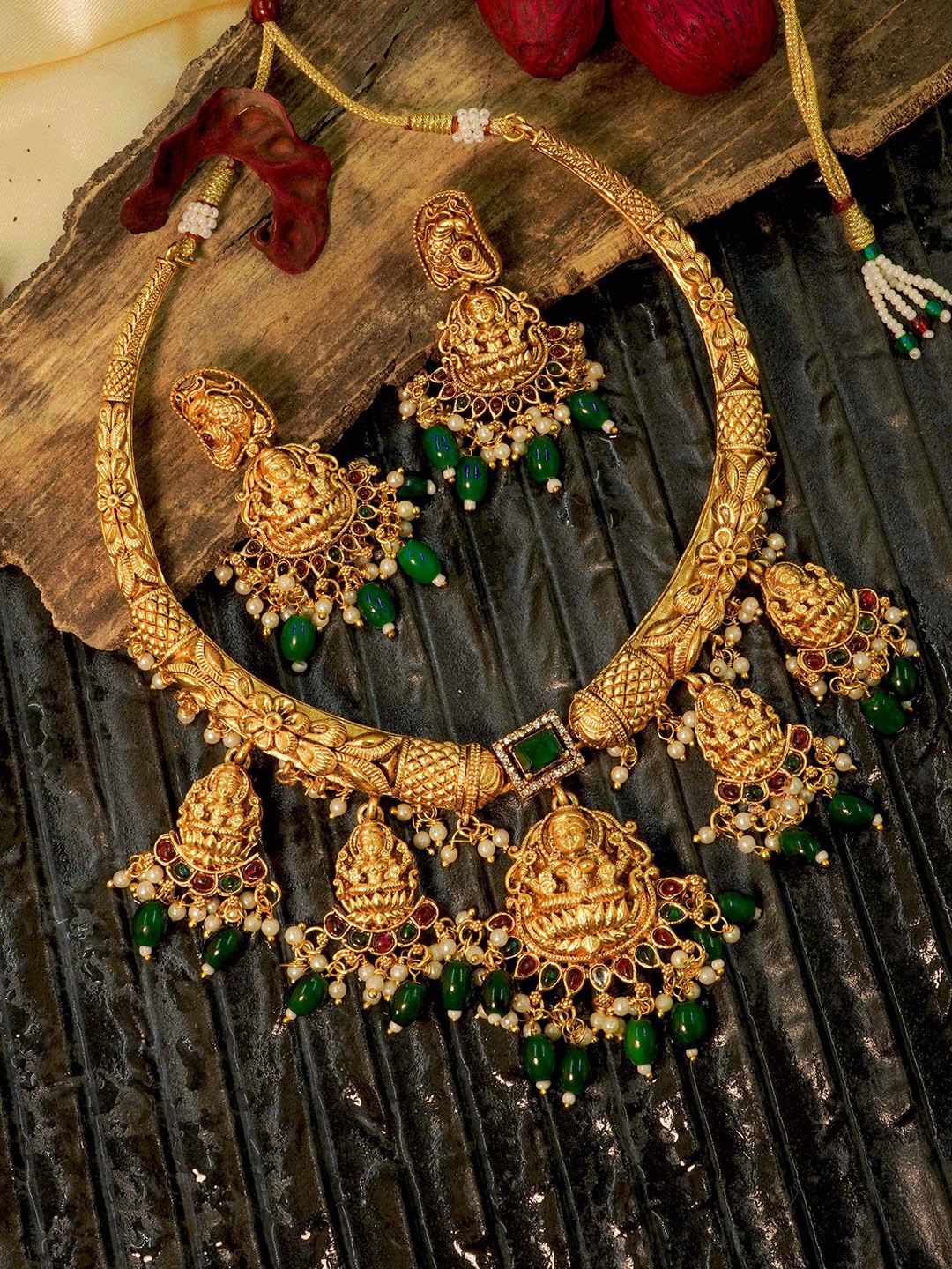 

GRIIHAM Gold-Plated Stone-Studded & Beaded Necklace & Earrings