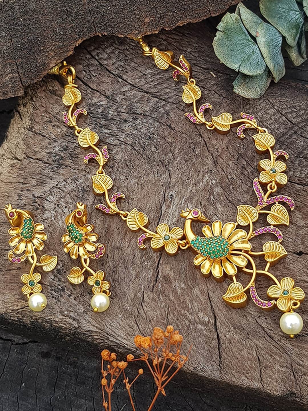 

GRIIHAM Gold-Plated Stone-Studded Jewellery Set