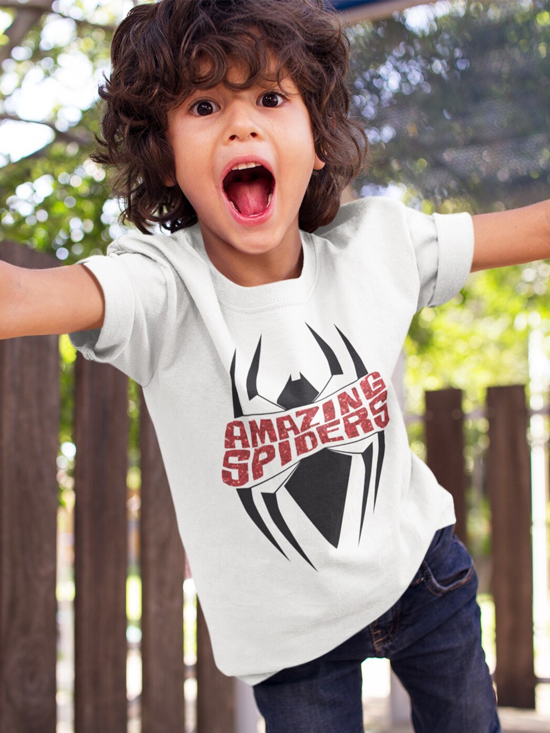 

KINSEY Boys Printed Spiderman T-shirt, White