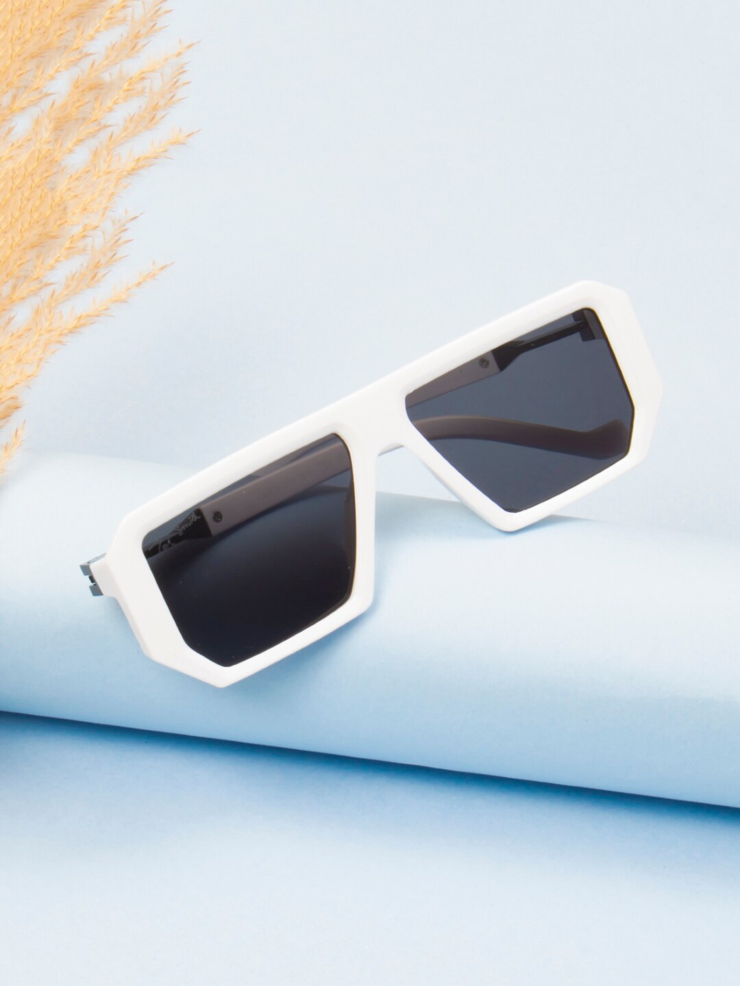 

Ted Smith Square Sunglasses with UV Protected Lens TRUMP_C5, Black
