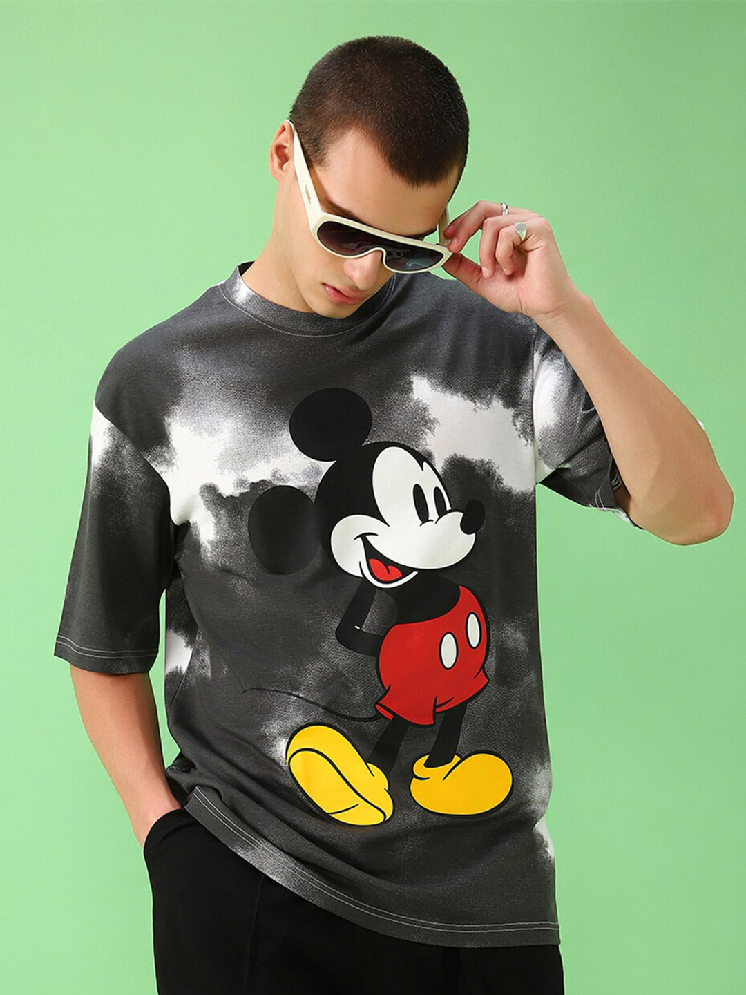 

Bewakoof Men White Applique T-shirt