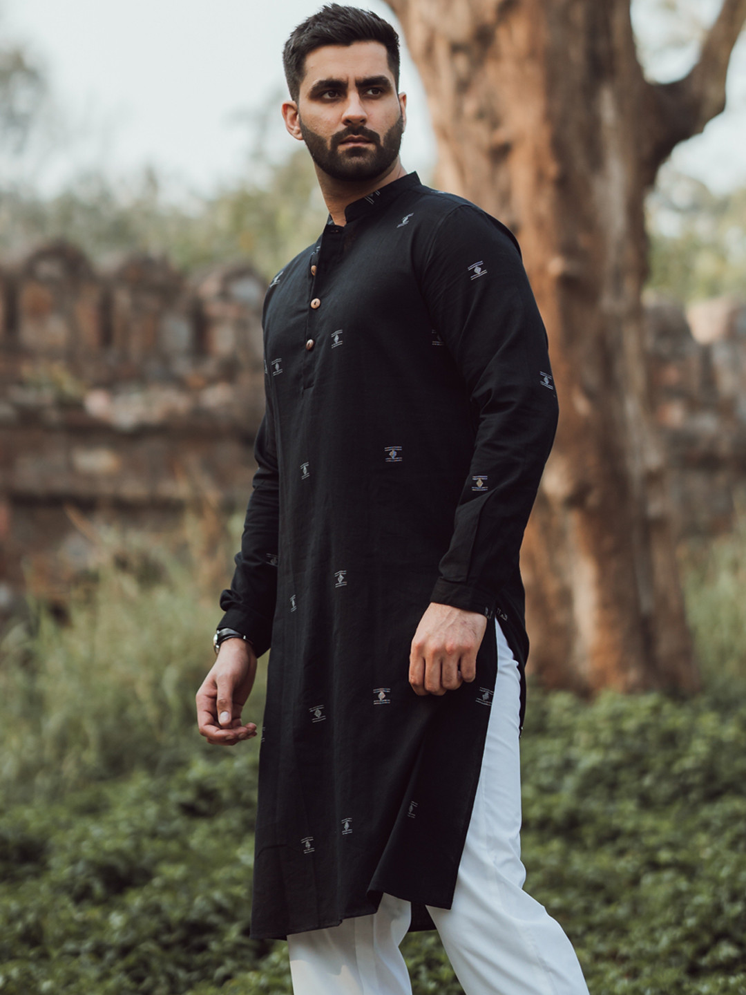 

INPE Mandarin Collar Cotton Kurta, Black