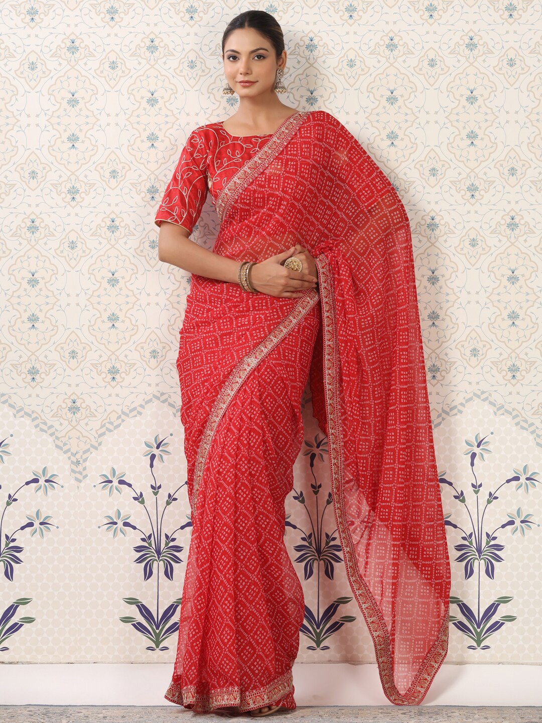 

Ode by House of Pataudi Red & White Printed Embroidered Pure Georgette Bandhani Saree