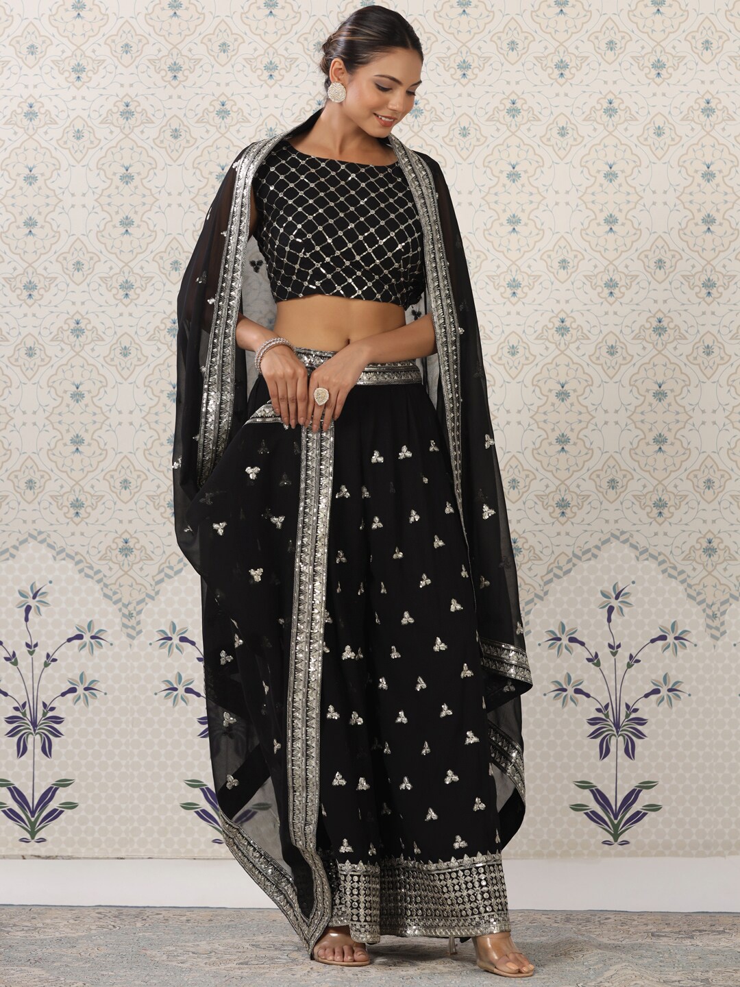 

Ode by House of Pataudi Black & Black Embroidered Embellished Pure Georgette Co-Ords
