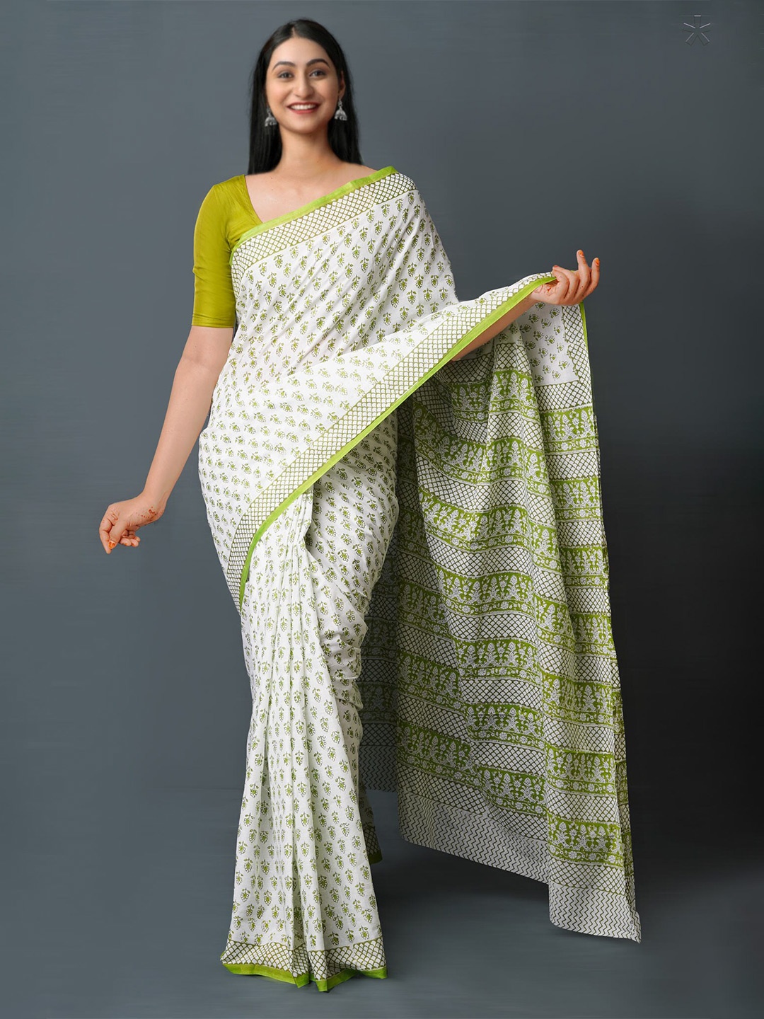 

Unnati Silks Ethnic Motifs Printed Pure Cotton Block Print Saree, White