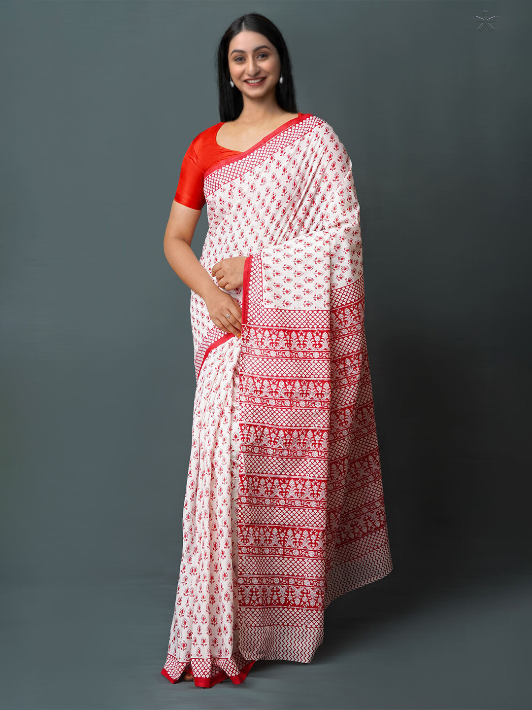

Unnati Silks Ethnic Motifs Printed Pure Cotton Block Print Saree, White