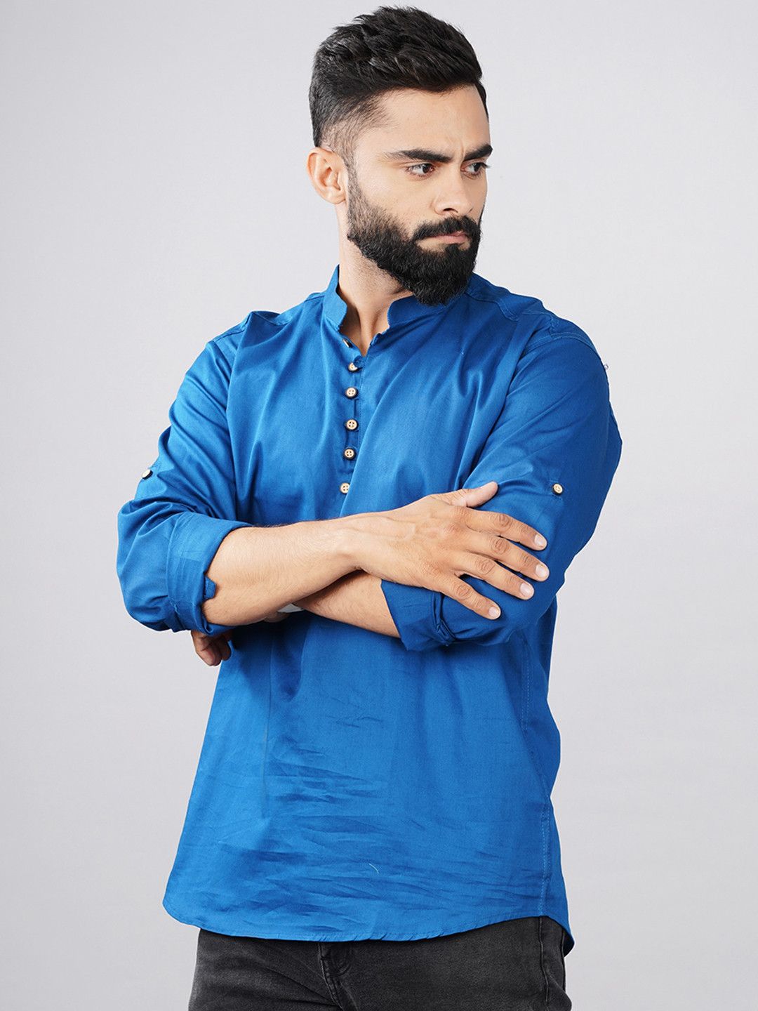 

Tap in Mandarin Collar Straight Short Kurta, Blue
