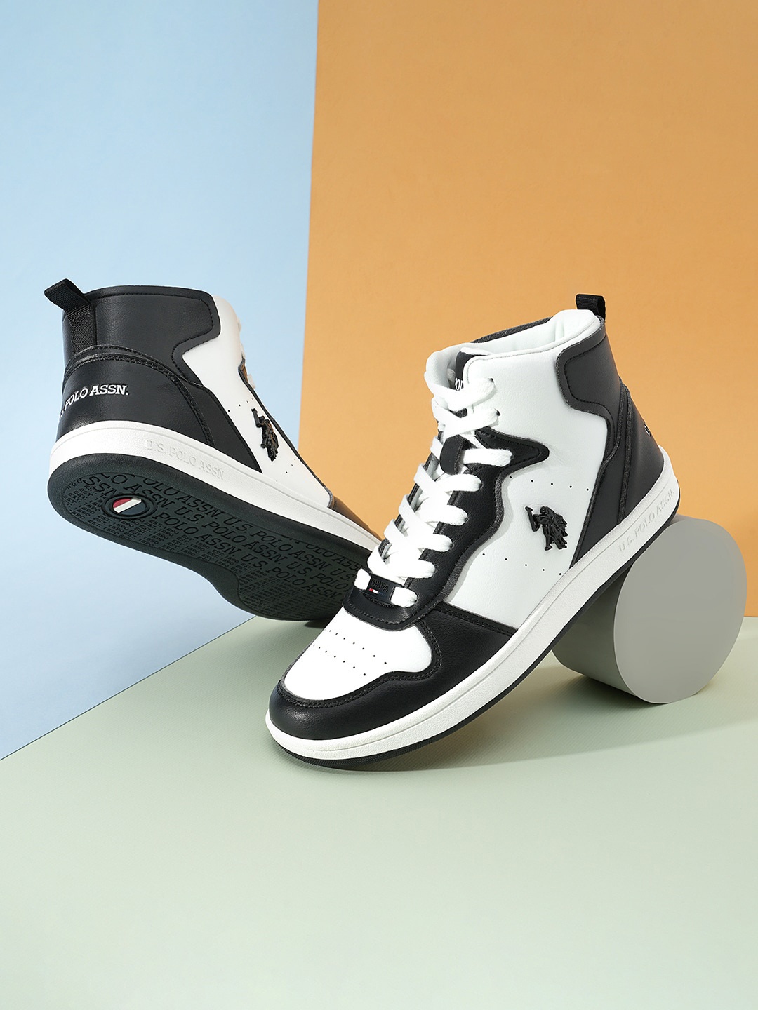

U.S. Polo Assn. Women Colourblocked Mid-Top Sneakers, Black