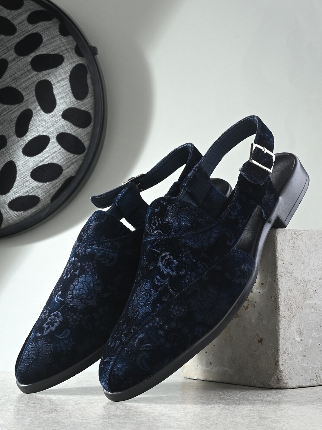 

AfroJack Men Self Design Fabric Shoe-Style Sandals With Buckle Closure, Navy blue