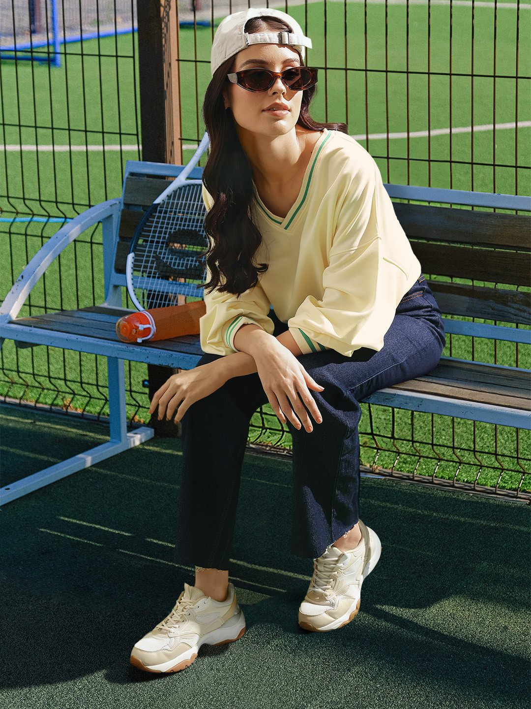 

Harvard Solid Round Neck Crop Sweatshirt, Cream