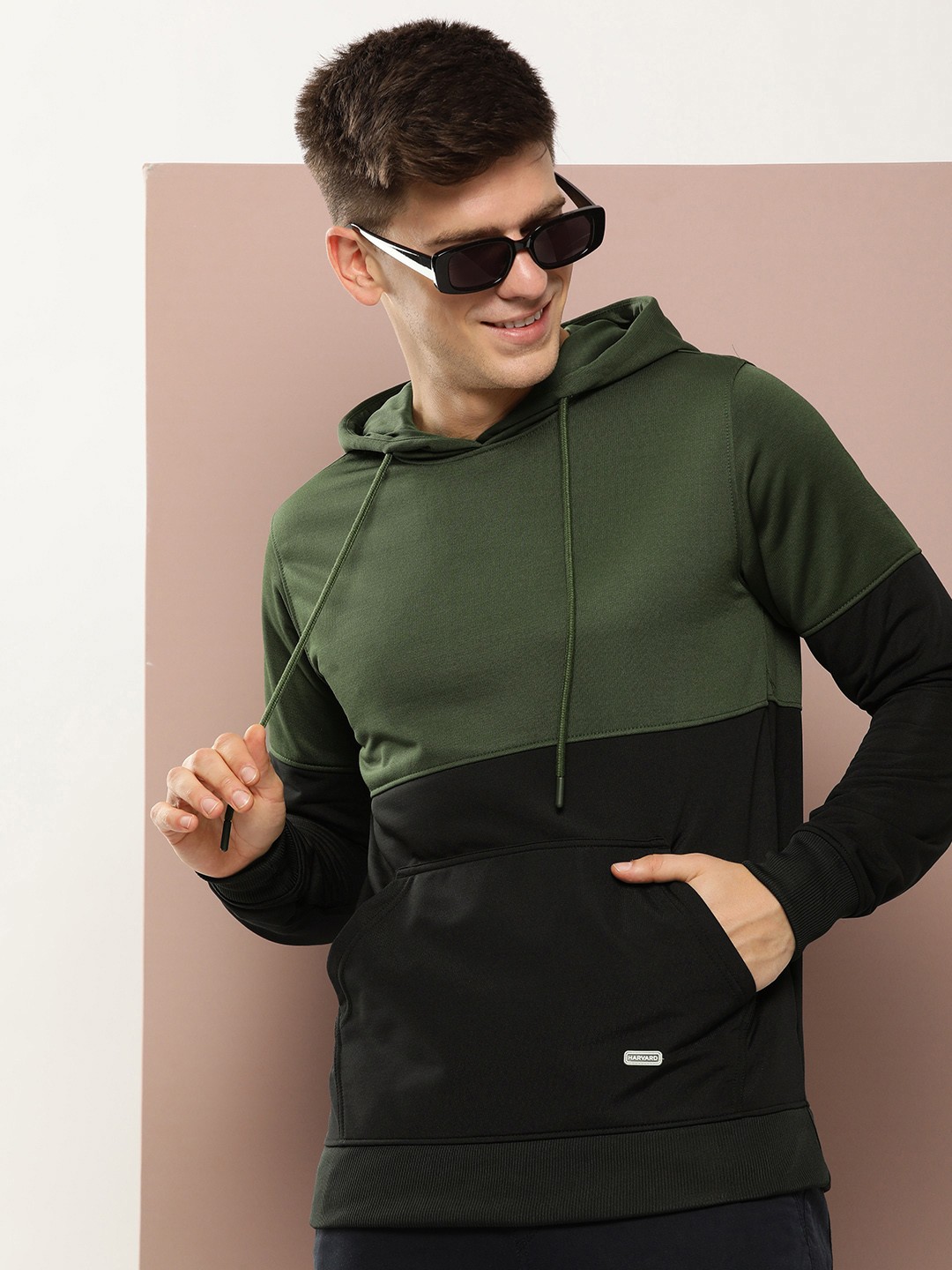 

Harvard Colourblocked Hooded Sweatshirt, Olive