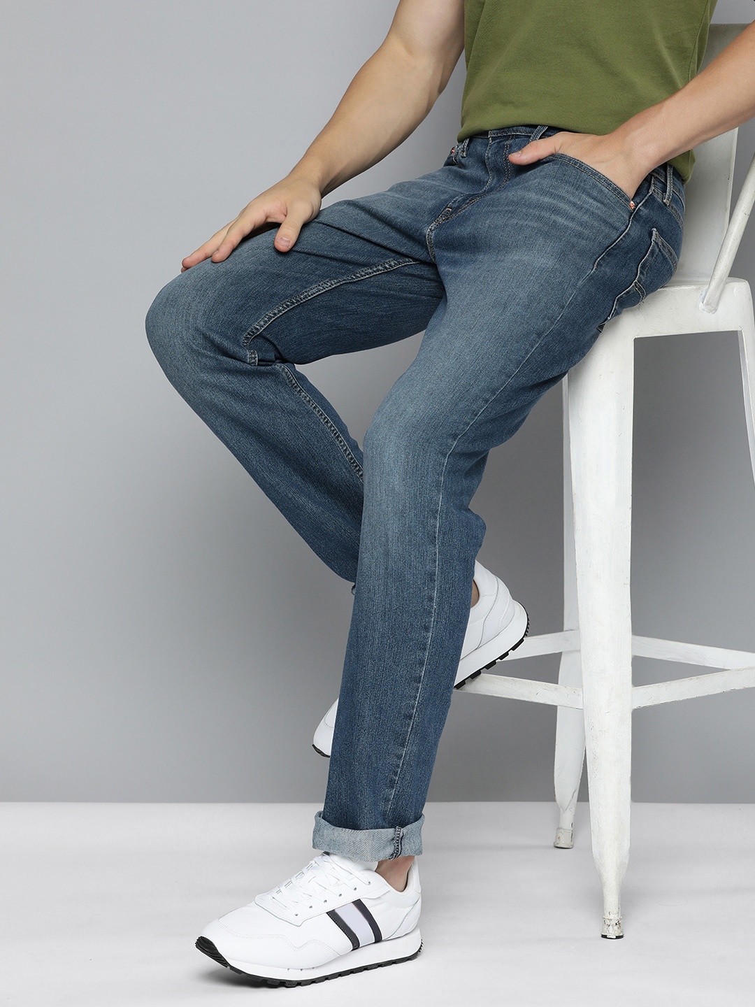 

Levis Men 511 Slim Fit Light Fade Stretchable Jeans, Blue