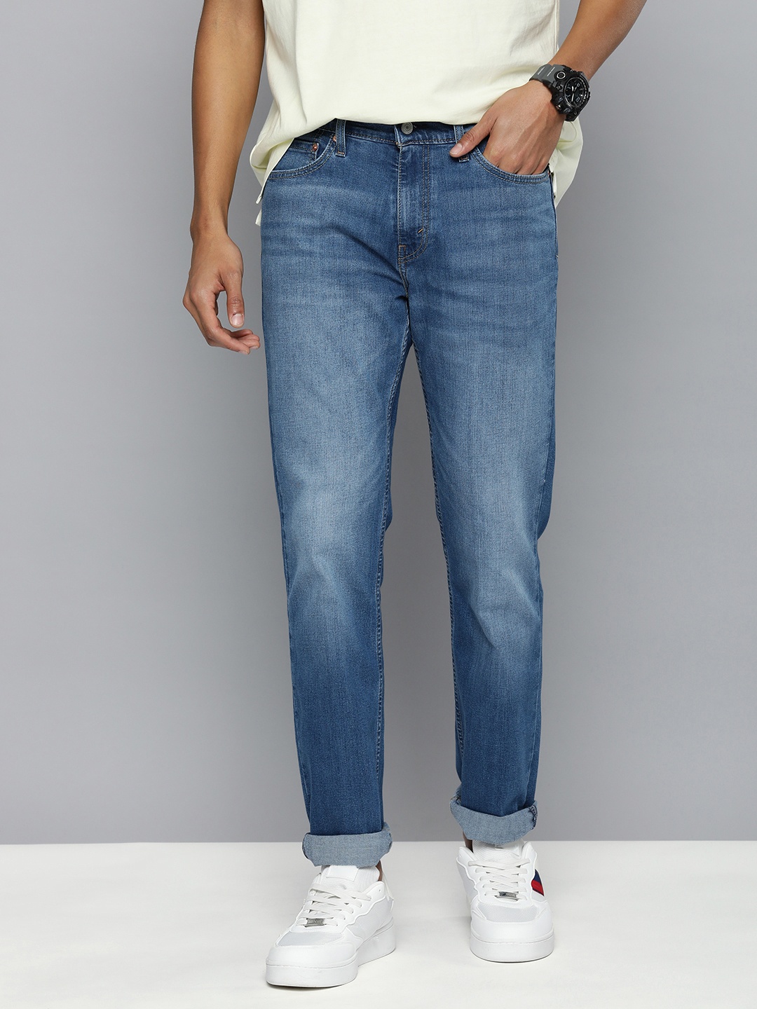 

Levis Men Mid-Rise 511 Slim Fit Heavy Fade Stretchable Jeans, Blue