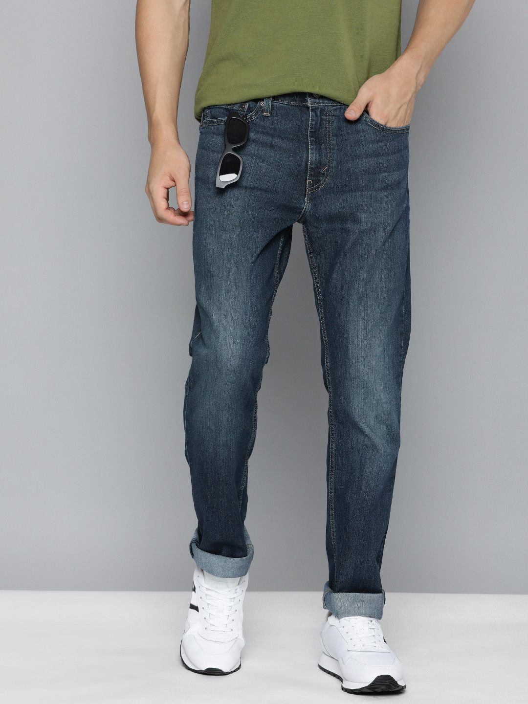

Levis Men 511 Slim Fit Light Fade Stretchable Jeans, Blue