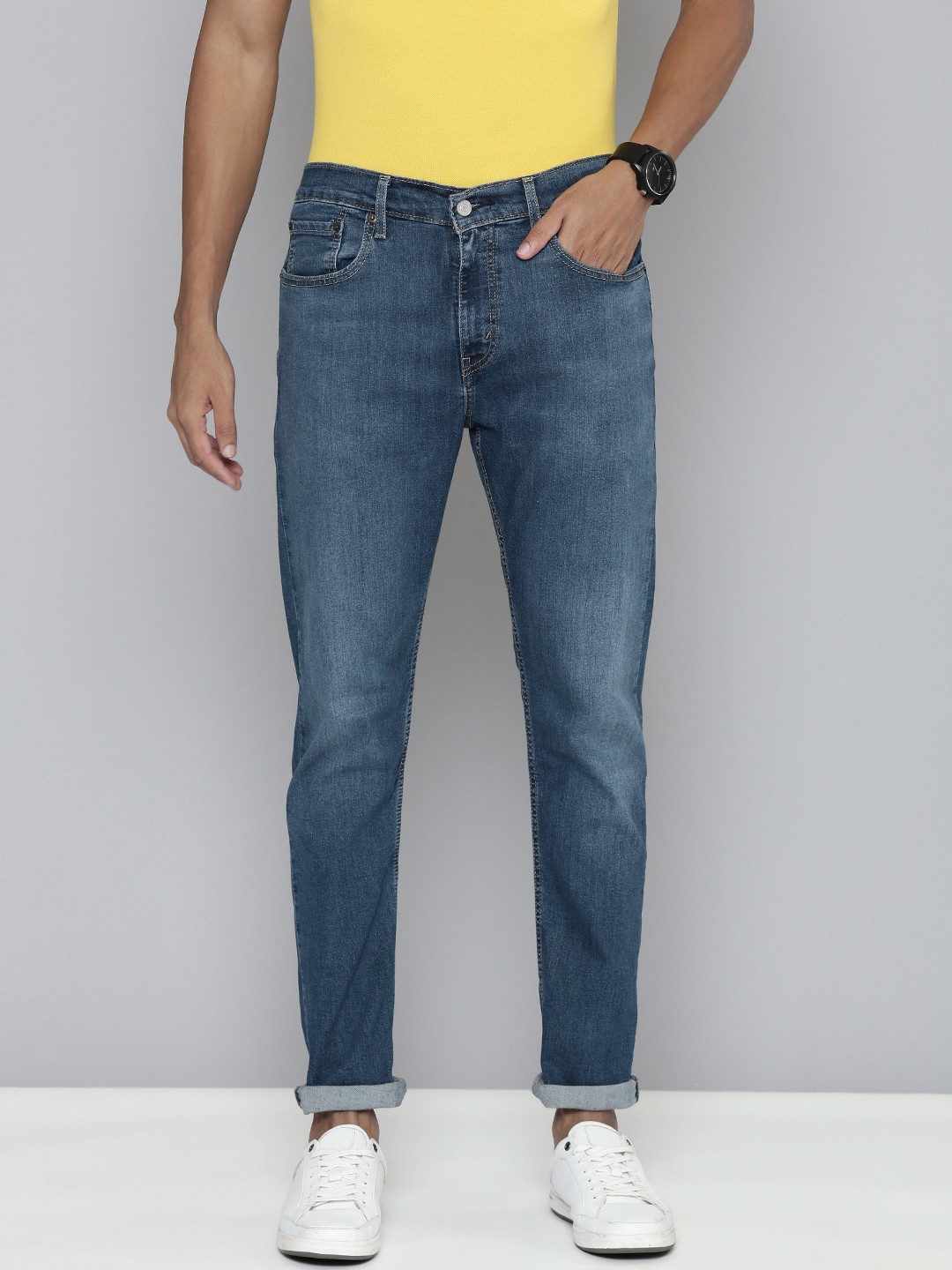 

Levis Men 512 Tapered Fit Heavy Fade Stretchable Jeans, Blue