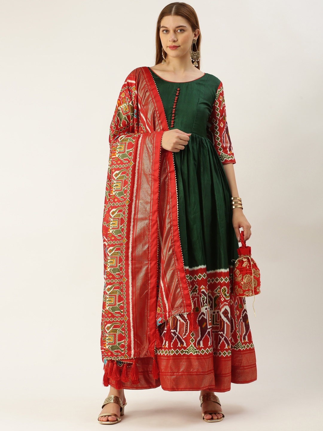 

LOOKNBOOK ART Ethnic Motifs Printed Dress With Dupatta, Green