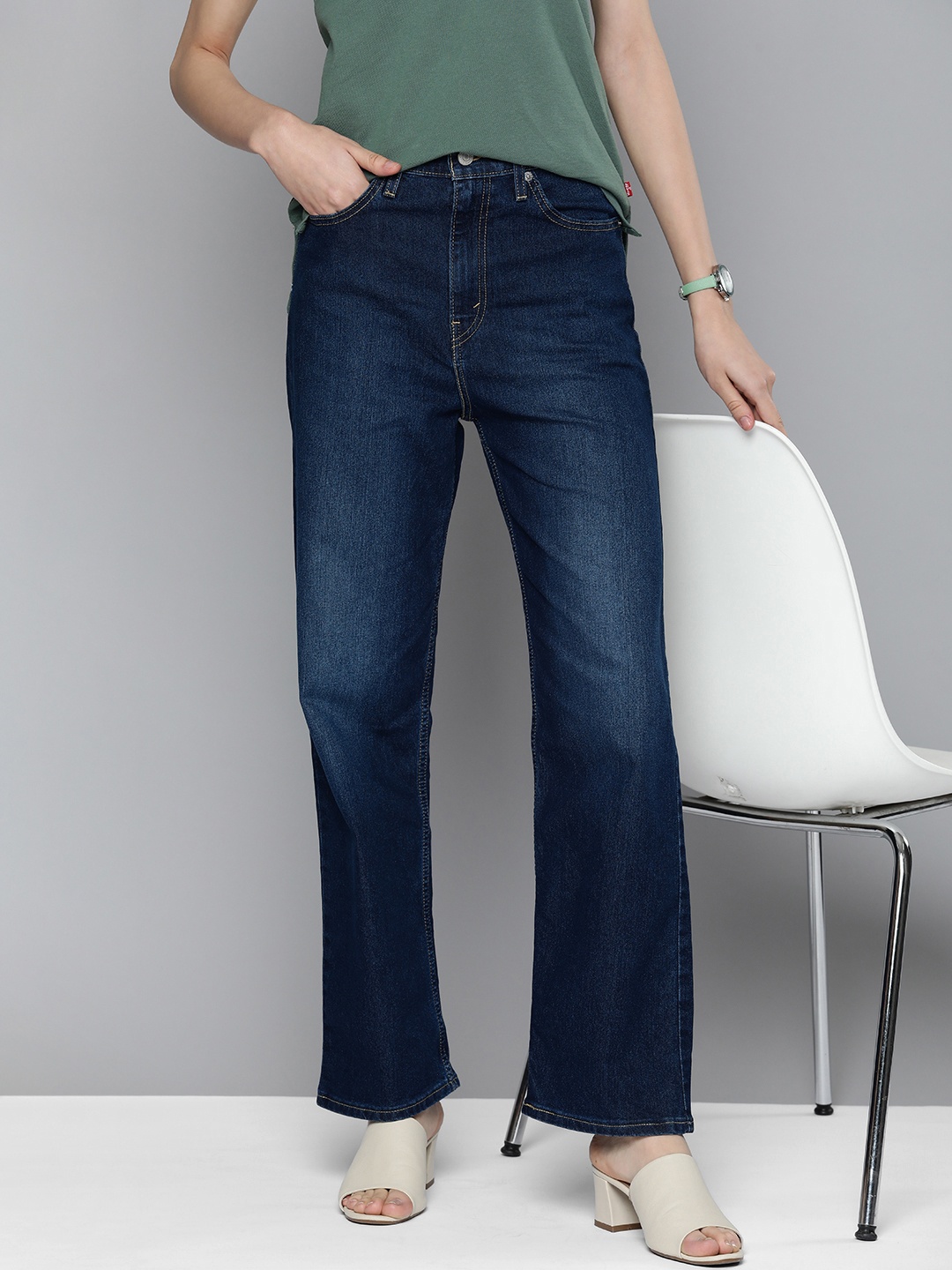 

Levis Women711 Straight Fit High-Rise Light Fade Stretchable Jeans, Blue