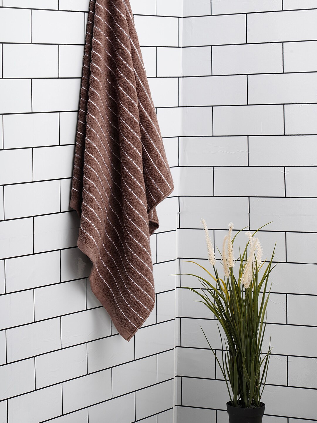 

Welspun Brown 2-In-1 Striped 250 GSM Pure Cotton Bath Towel
