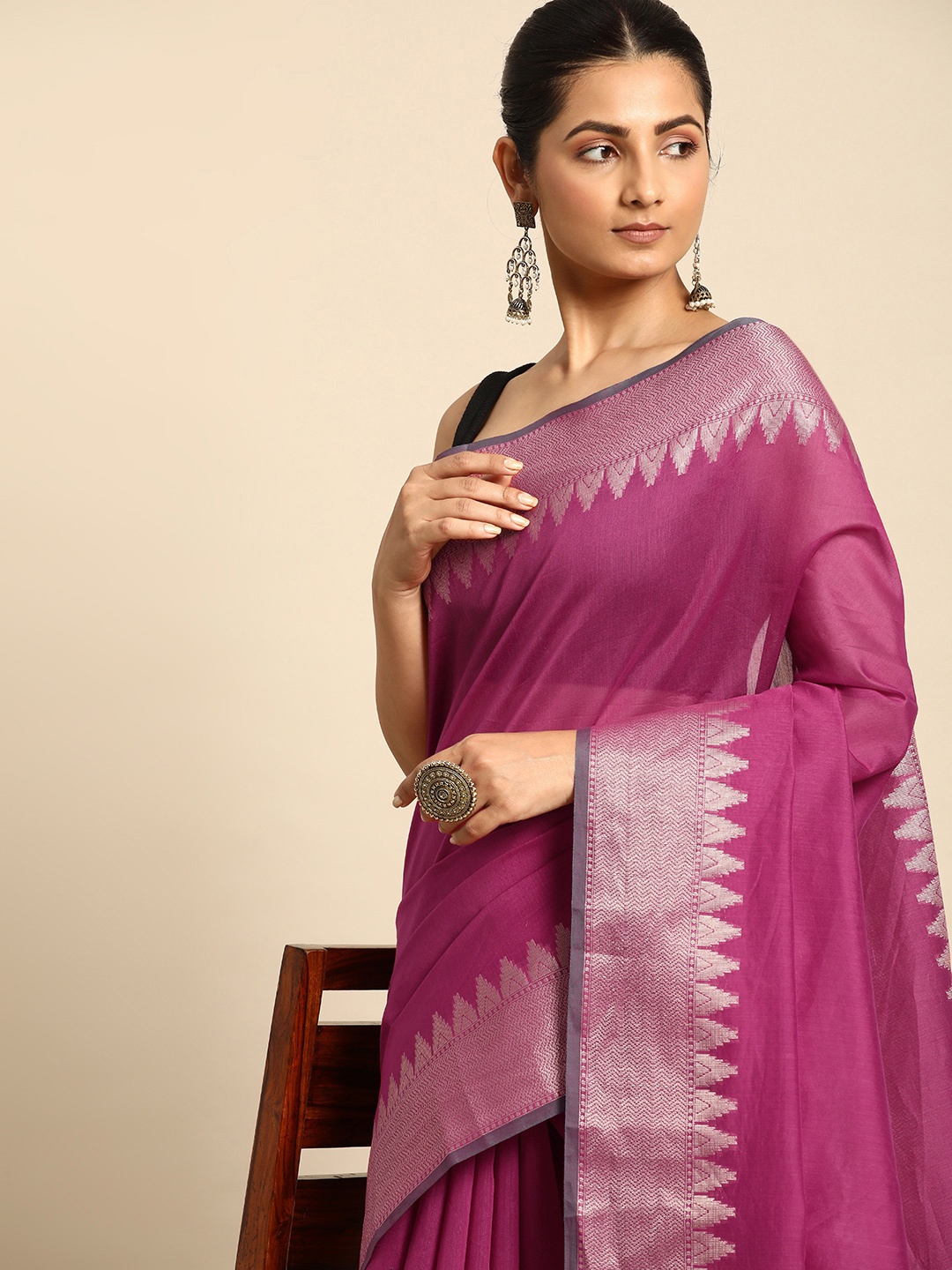 

Taavi Solid Zari Pure Cotton Saree, Pink