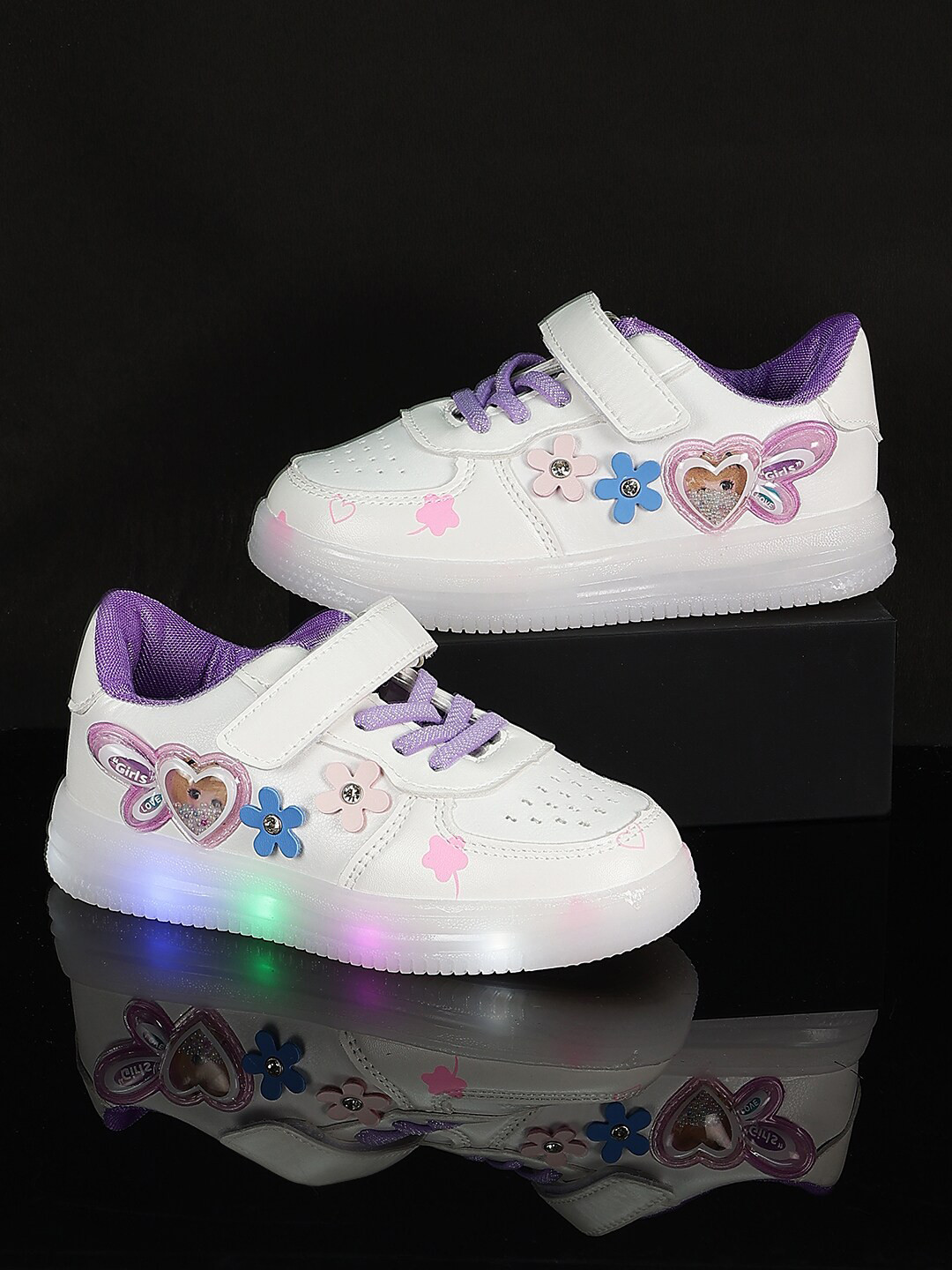 

PASSION PETALS Kids Printed Lightweight Basics Slip-On Sneakers With LED Lights, White
