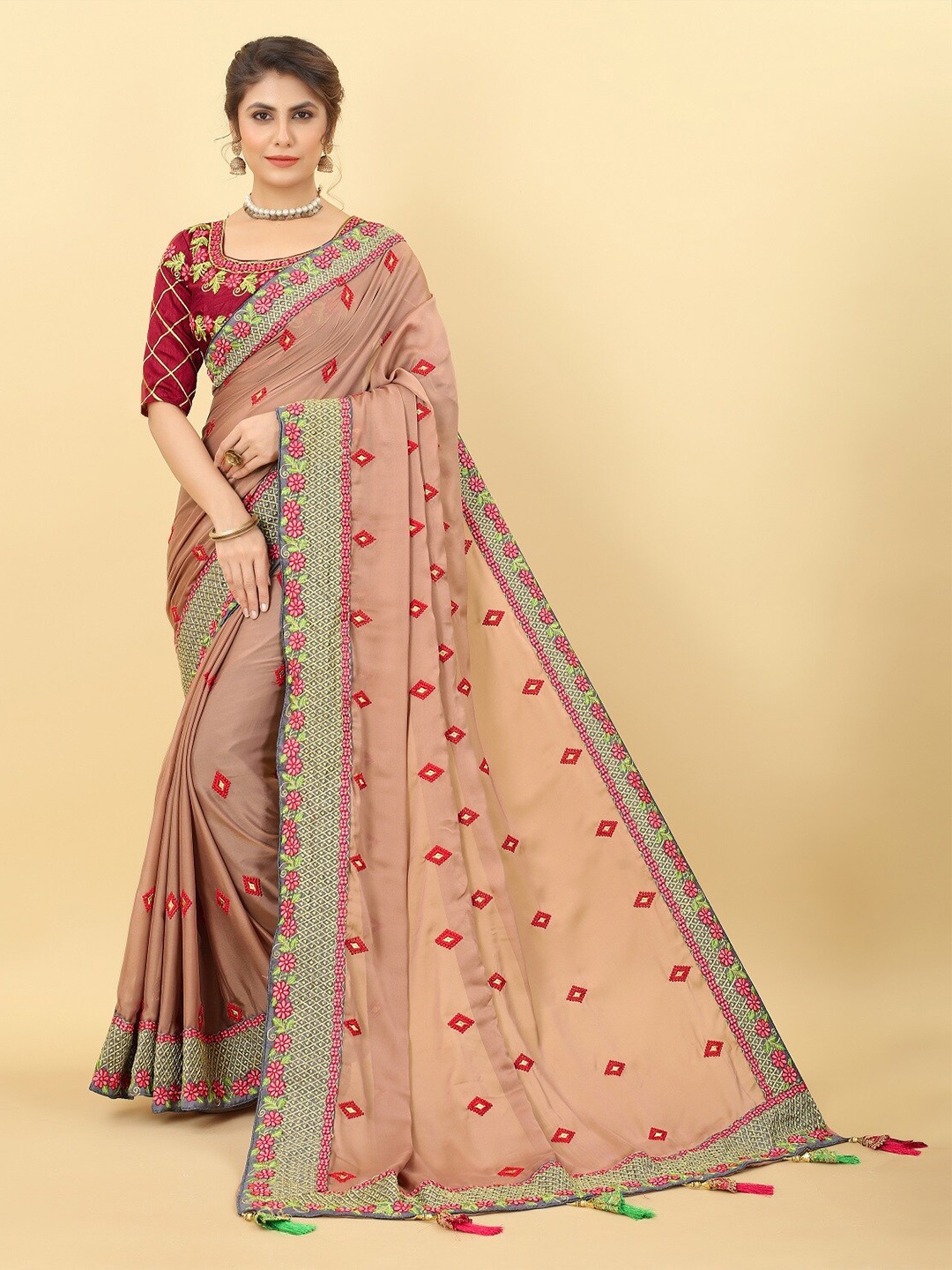 

KALINI Ethnic Motifs Embroidered Saree, Peach