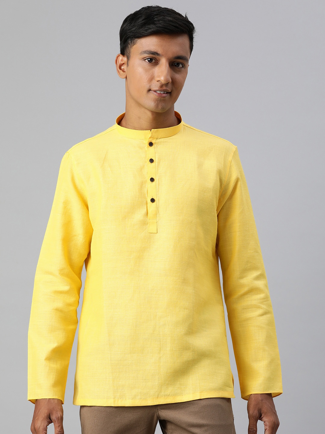 

Manthan Men Solid Kurta, Yellow