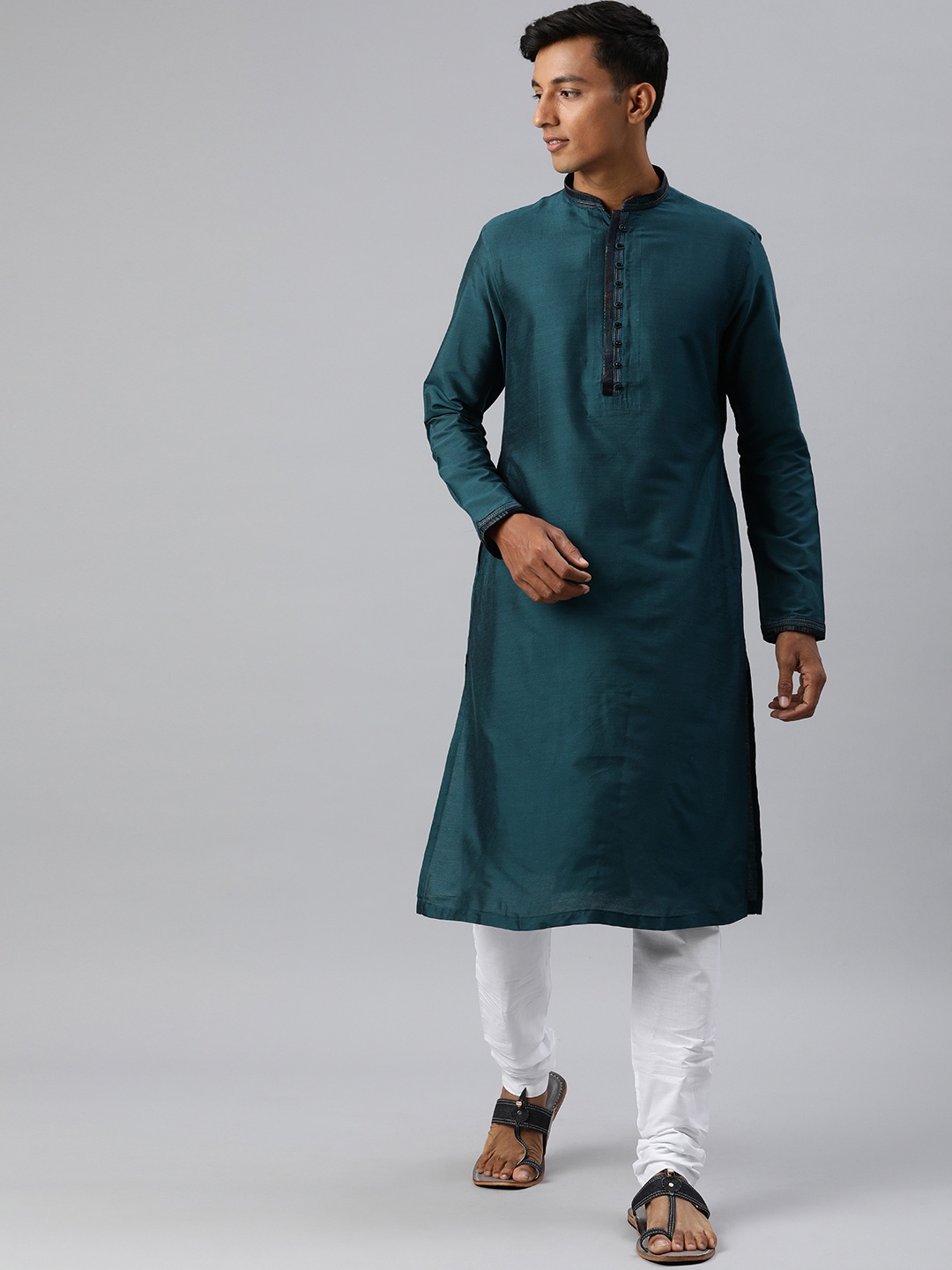 

Manthan Men Solid Regular Kurta with Churidar, Blue